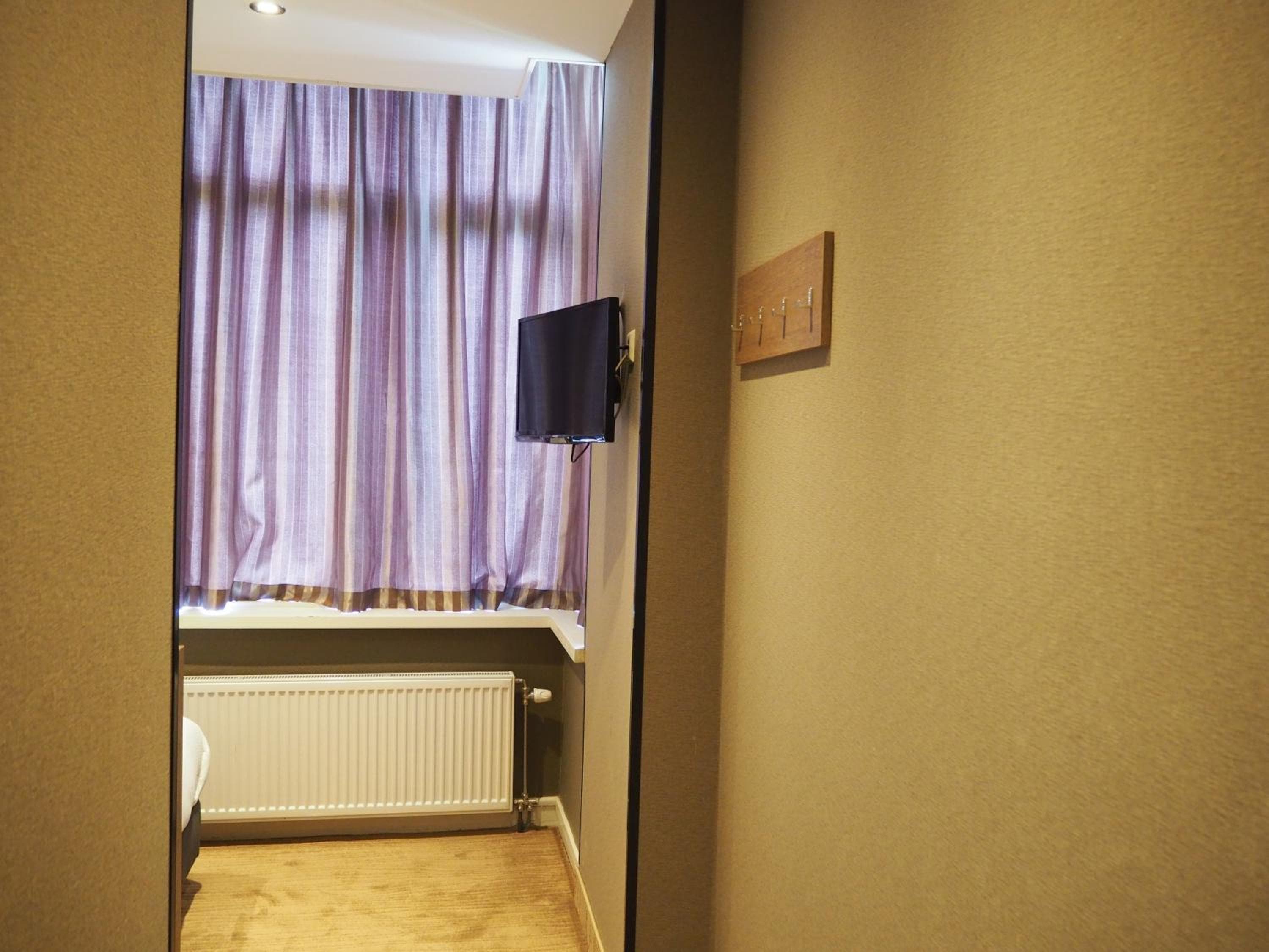 Hotel Aston City — 10