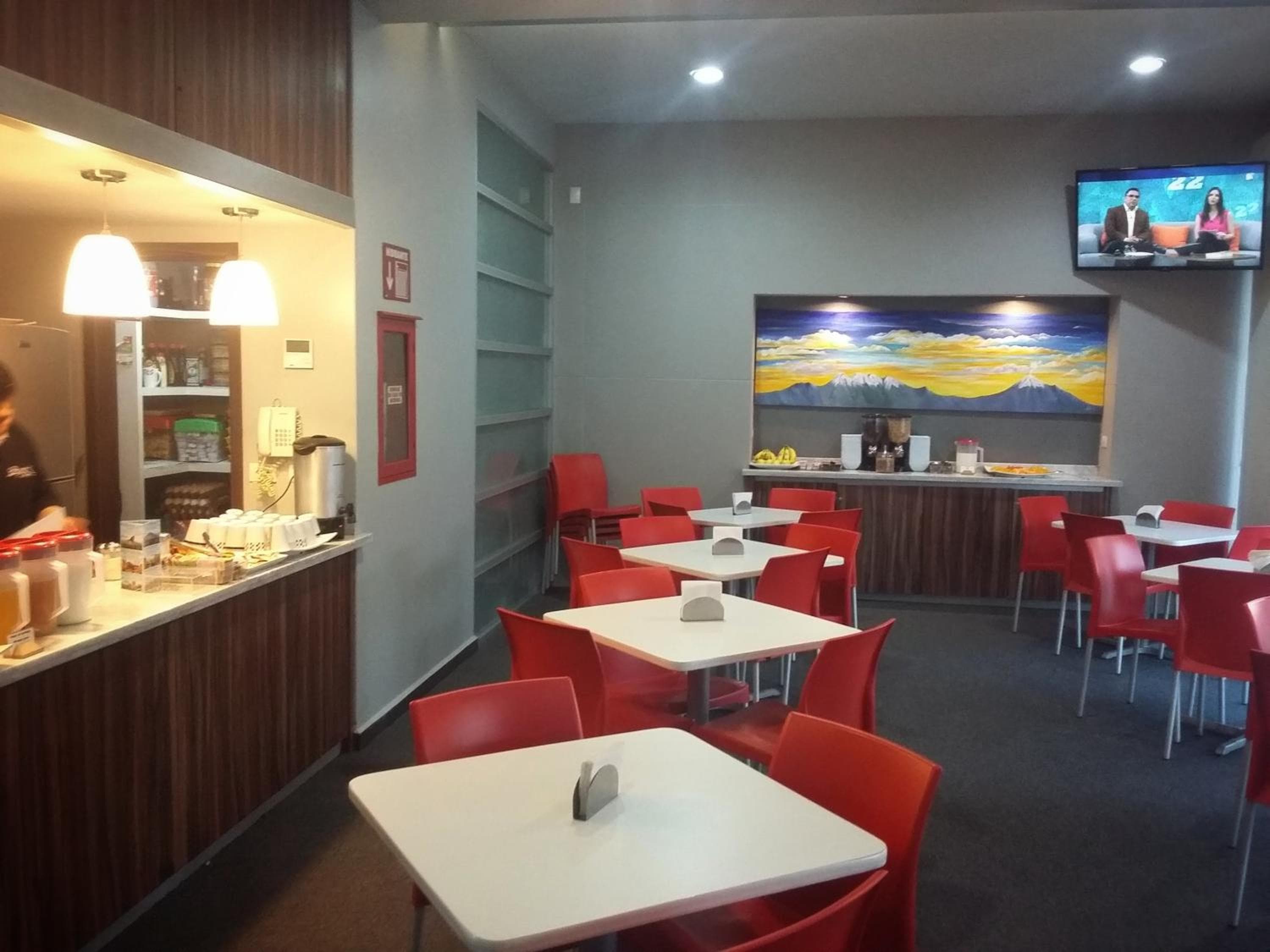 Hotel Block Suites — 13