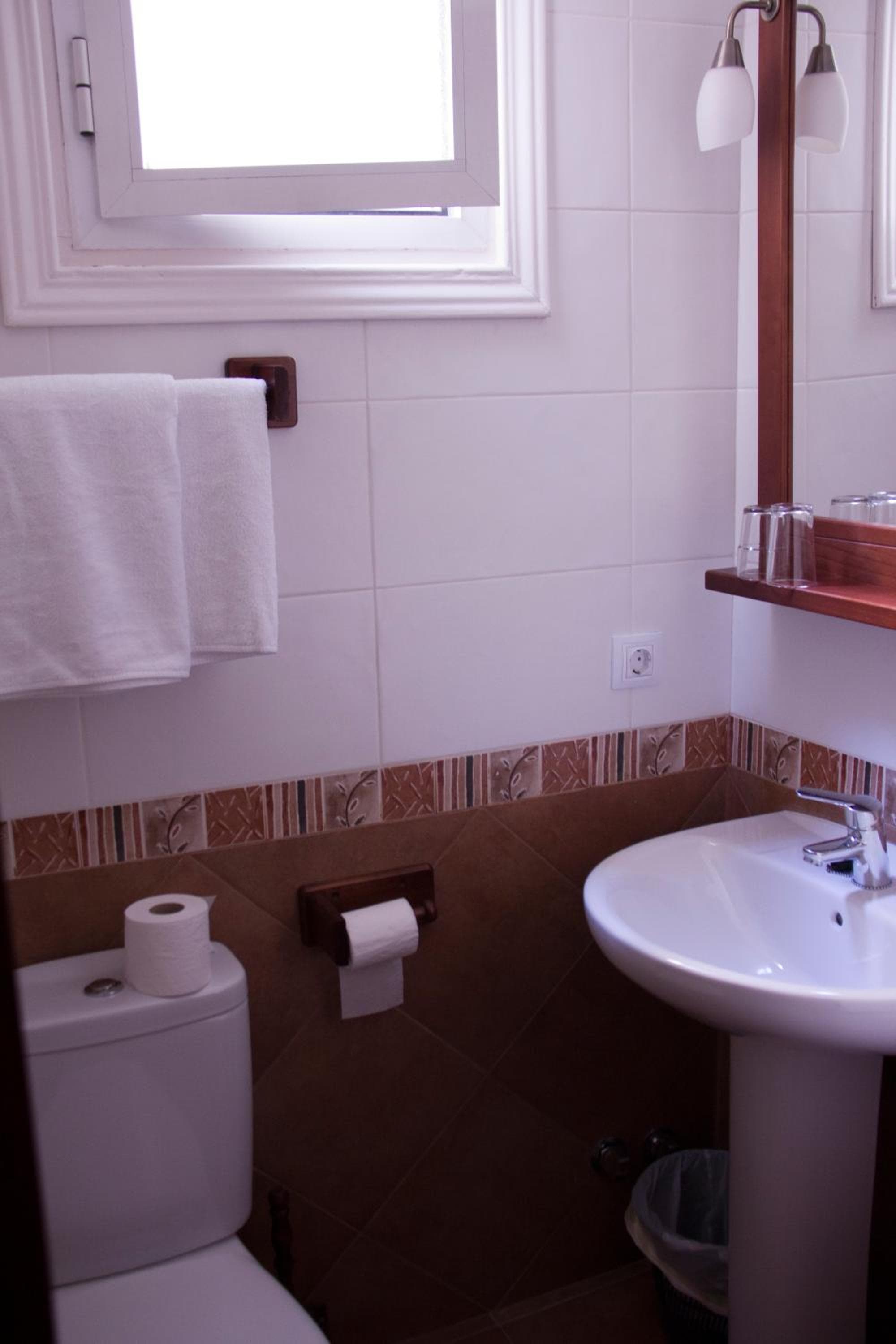 Hostal El Pilar — 11
