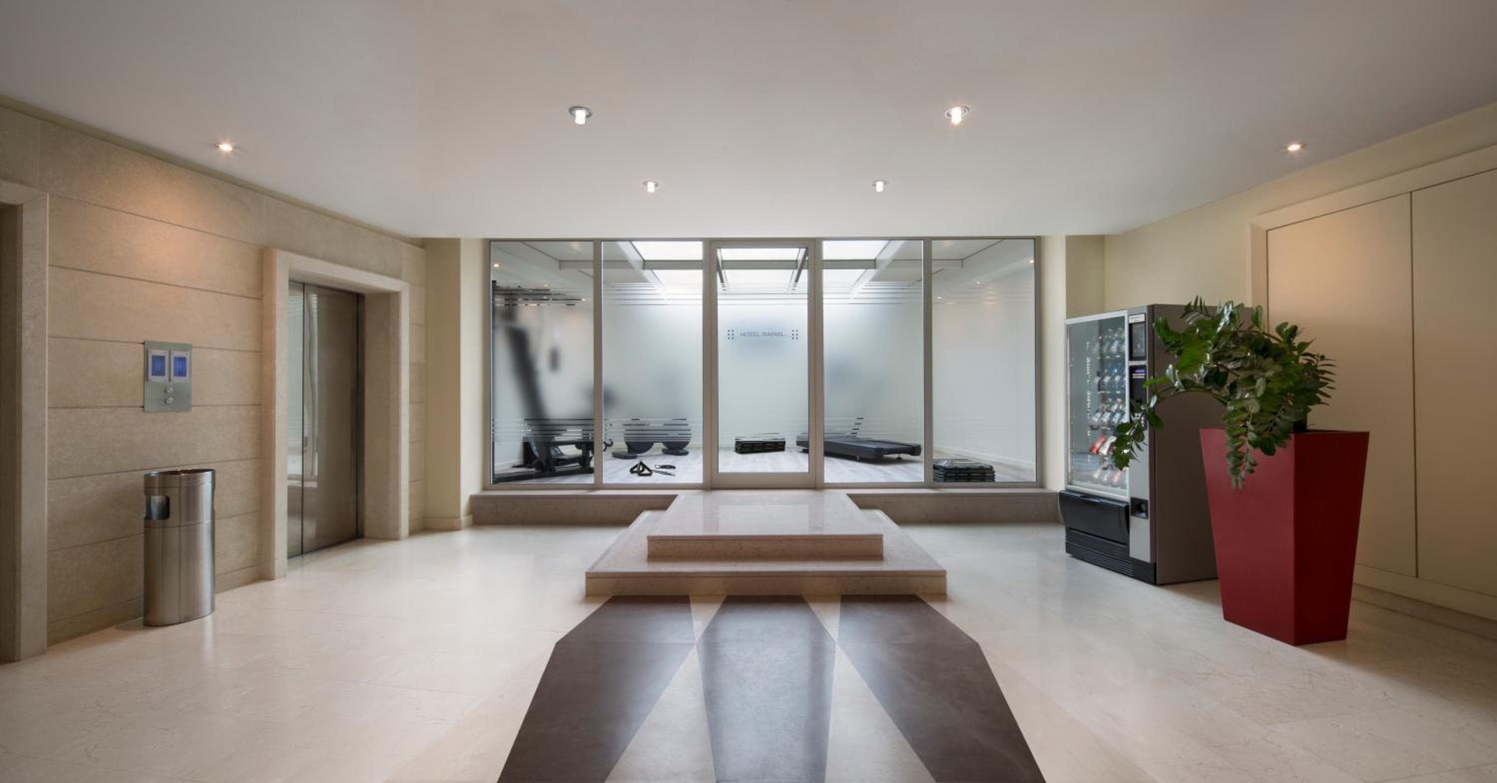 Hotel Rafael — 2