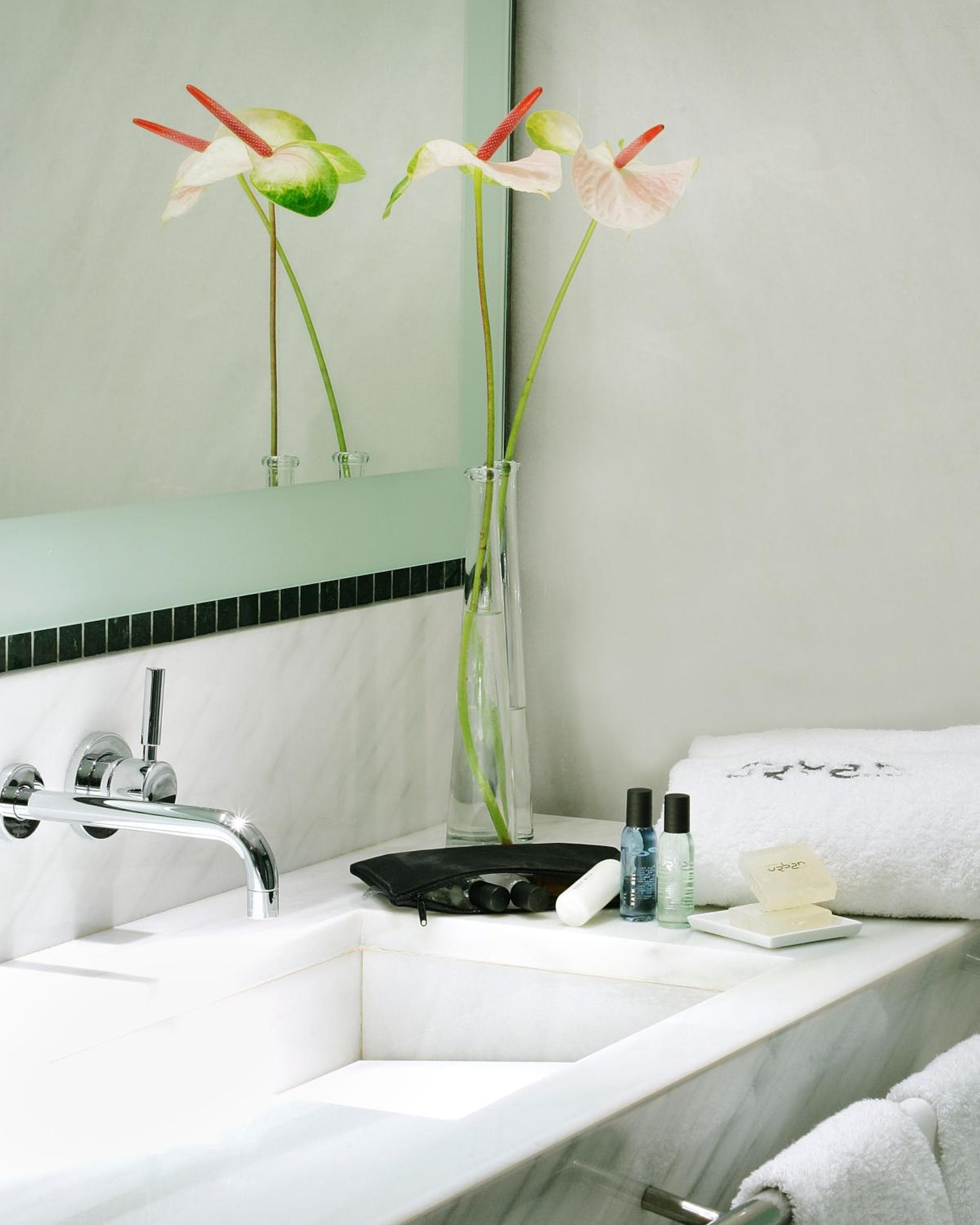 Hotel Urban, membro di Design Hotels — 6