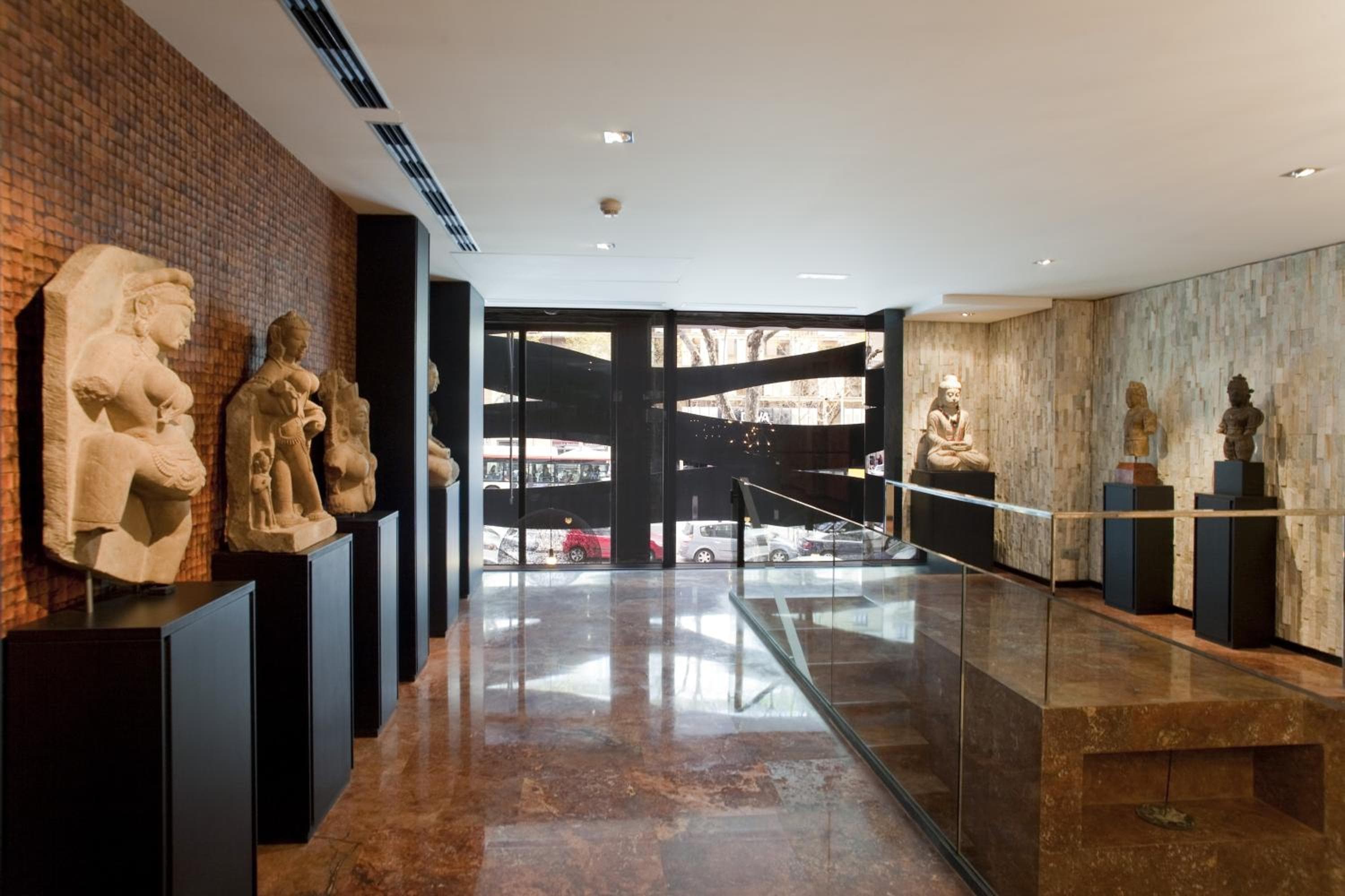 Suites Avenue — 9