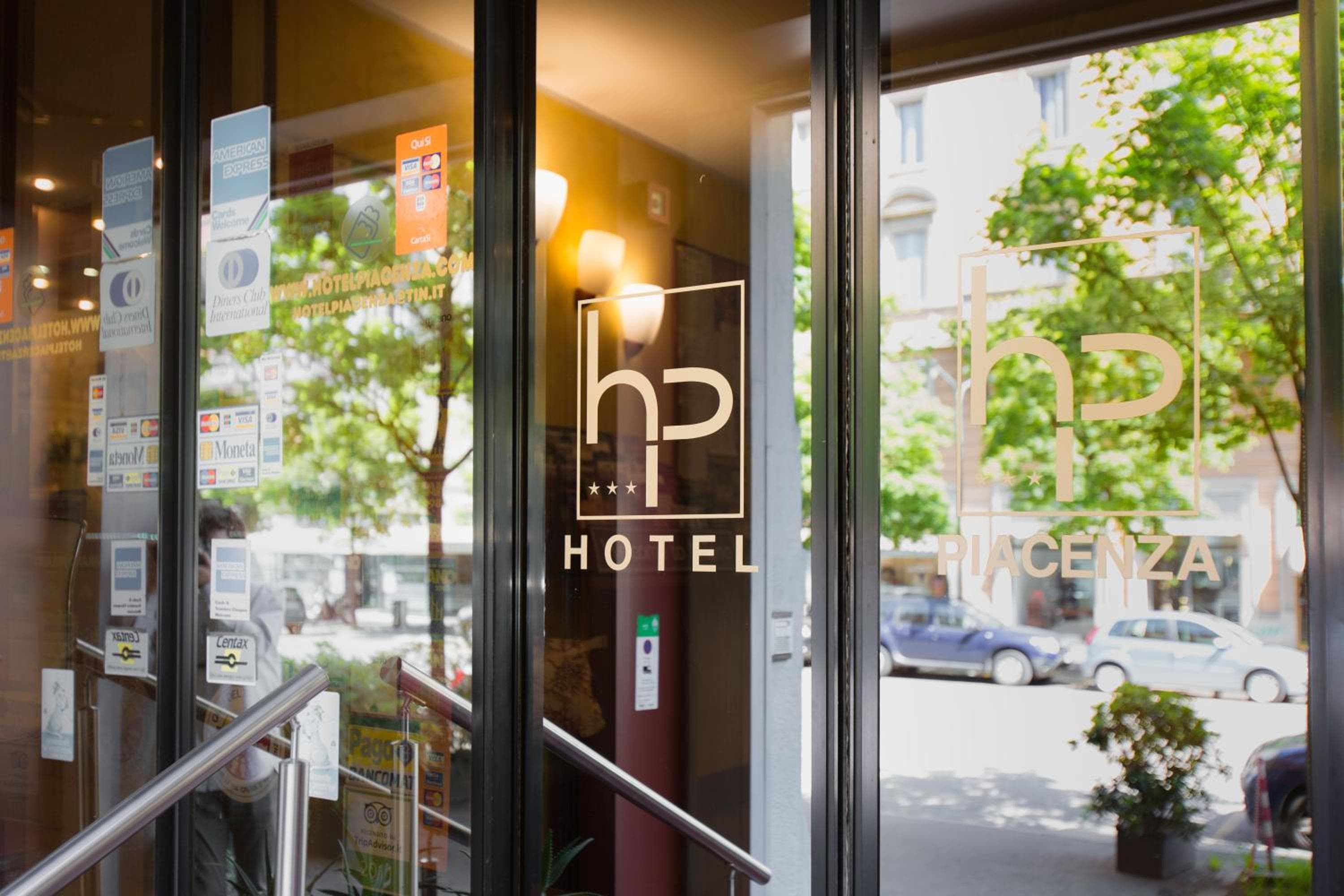 Hotel Piacenza — 22
