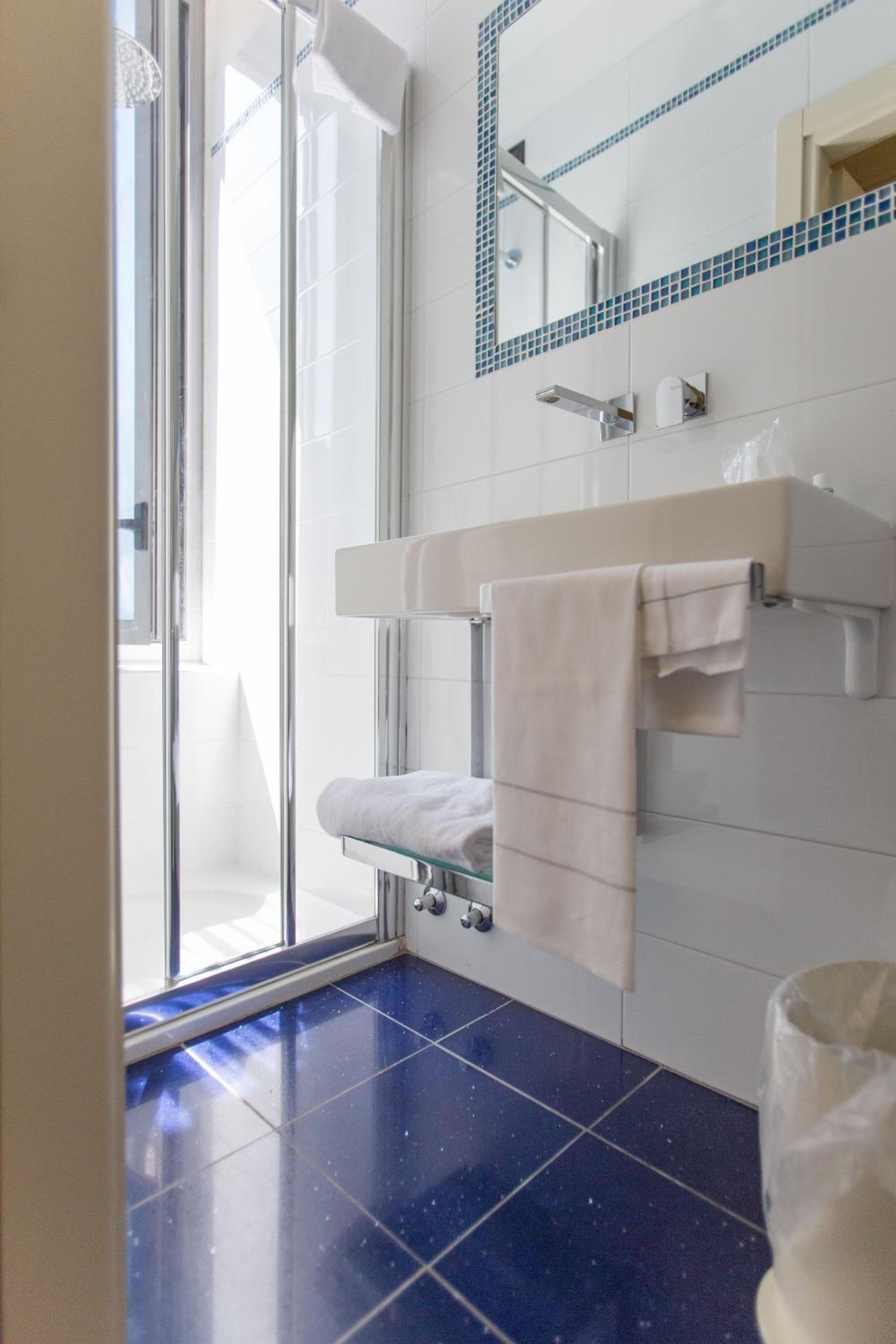 Hotel Piacenza — 15
