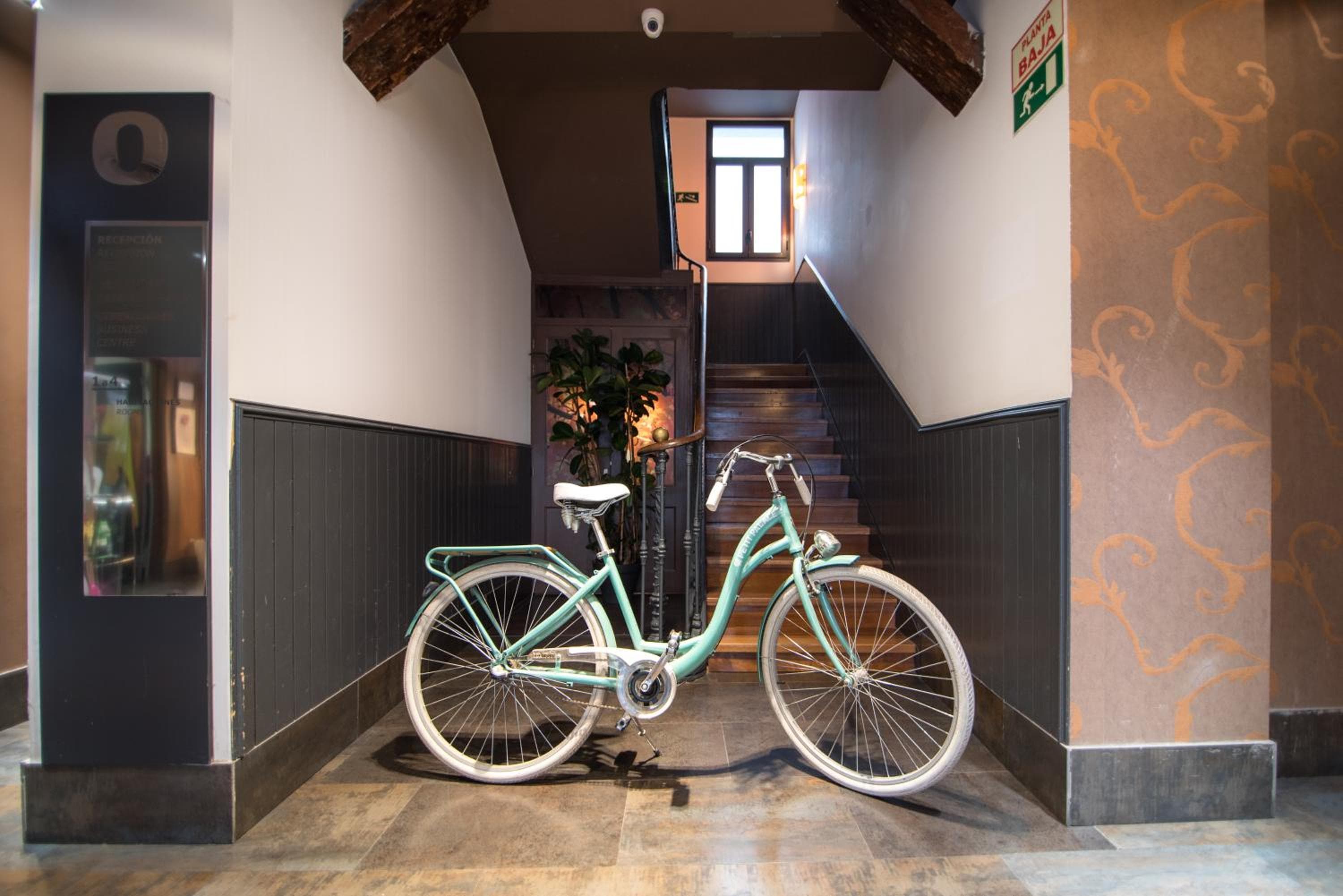 Petit Palace Tres Cruces — 28