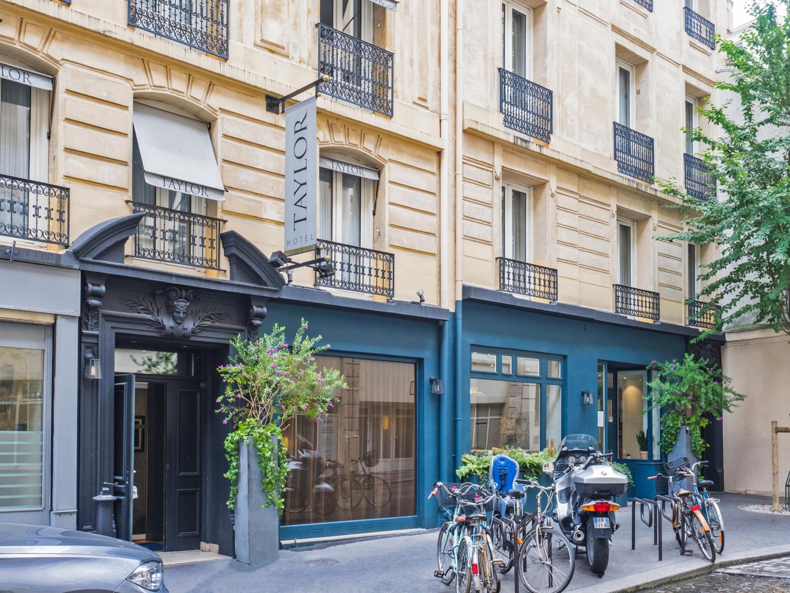 Hotel Taylor — 1