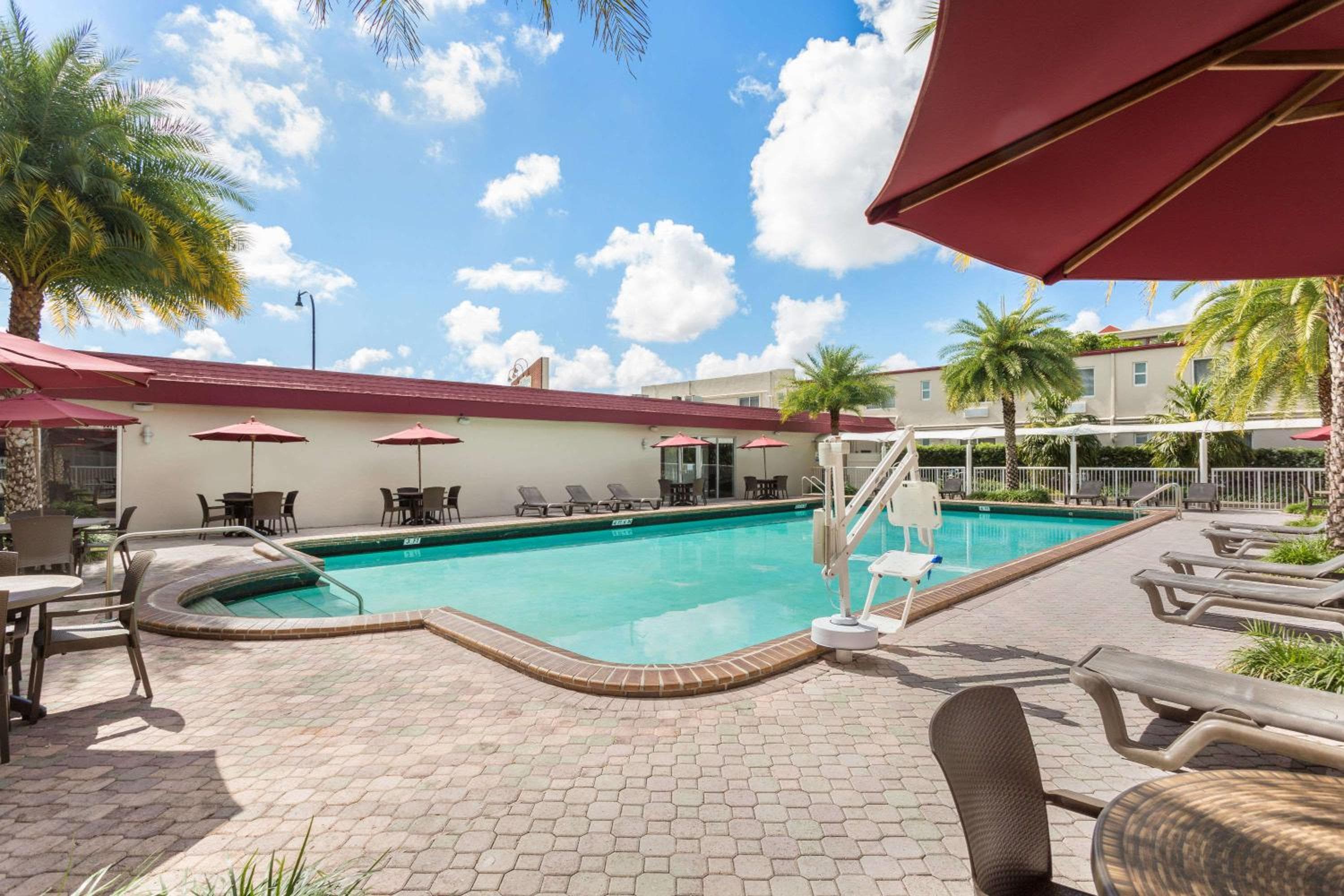 Ramada by Wyndham Miami Springs/Aeropuerto Internacional de Miami — 15