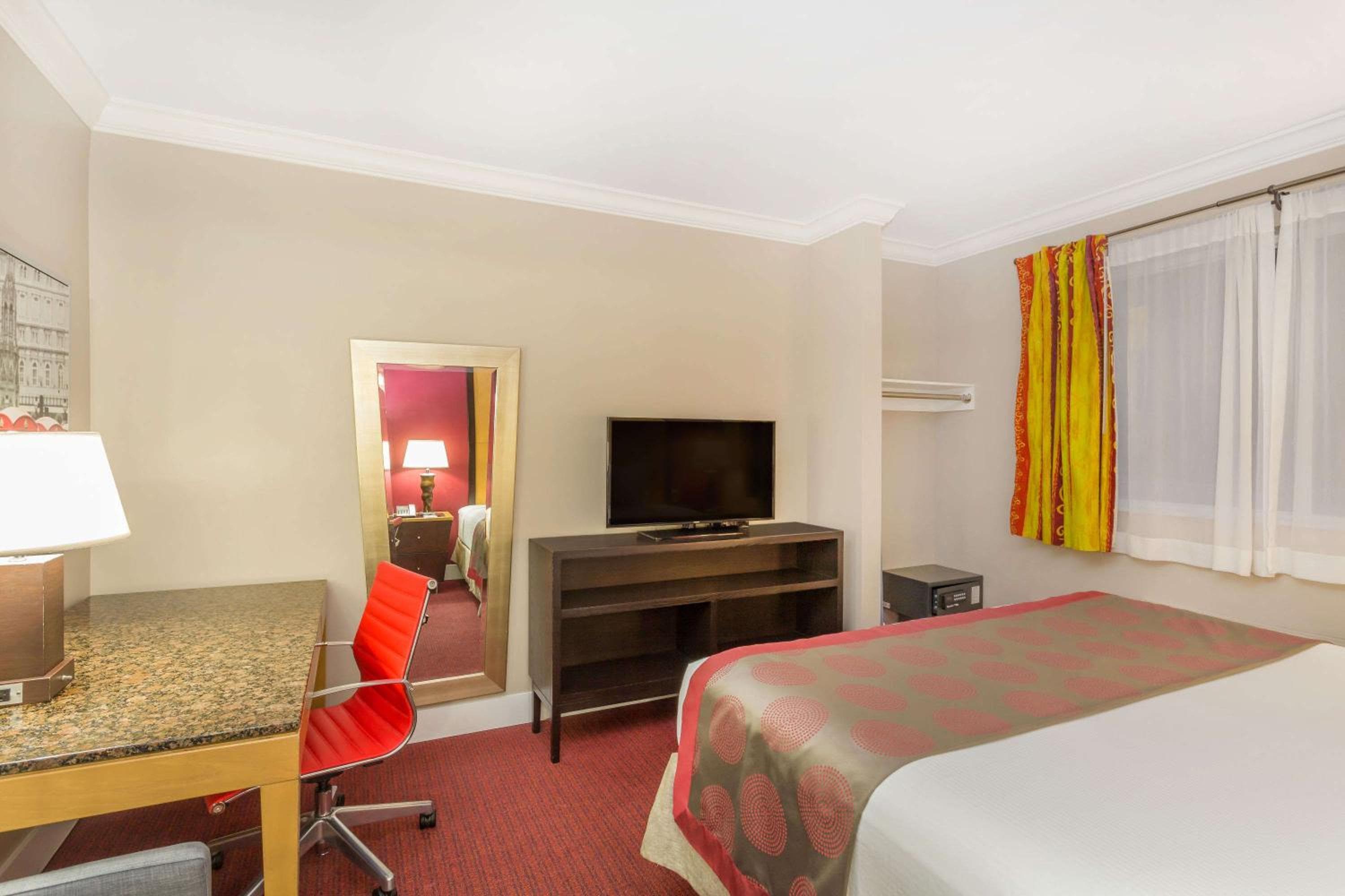 Ramada by Wyndham Miami Springs/Aeropuerto Internacional de Miami — 11