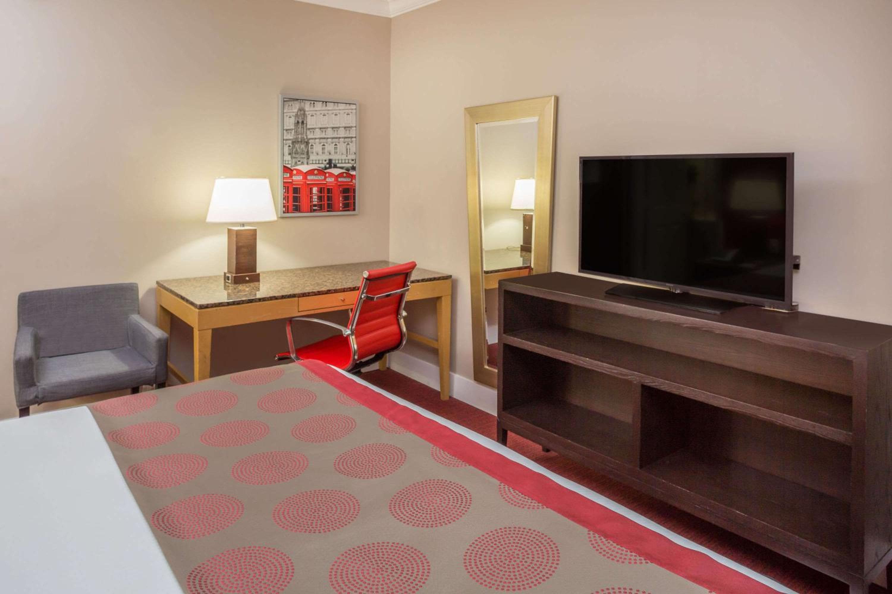 Ramada by Wyndham Miami Springs/Aeropuerto Internacional de Miami — 10