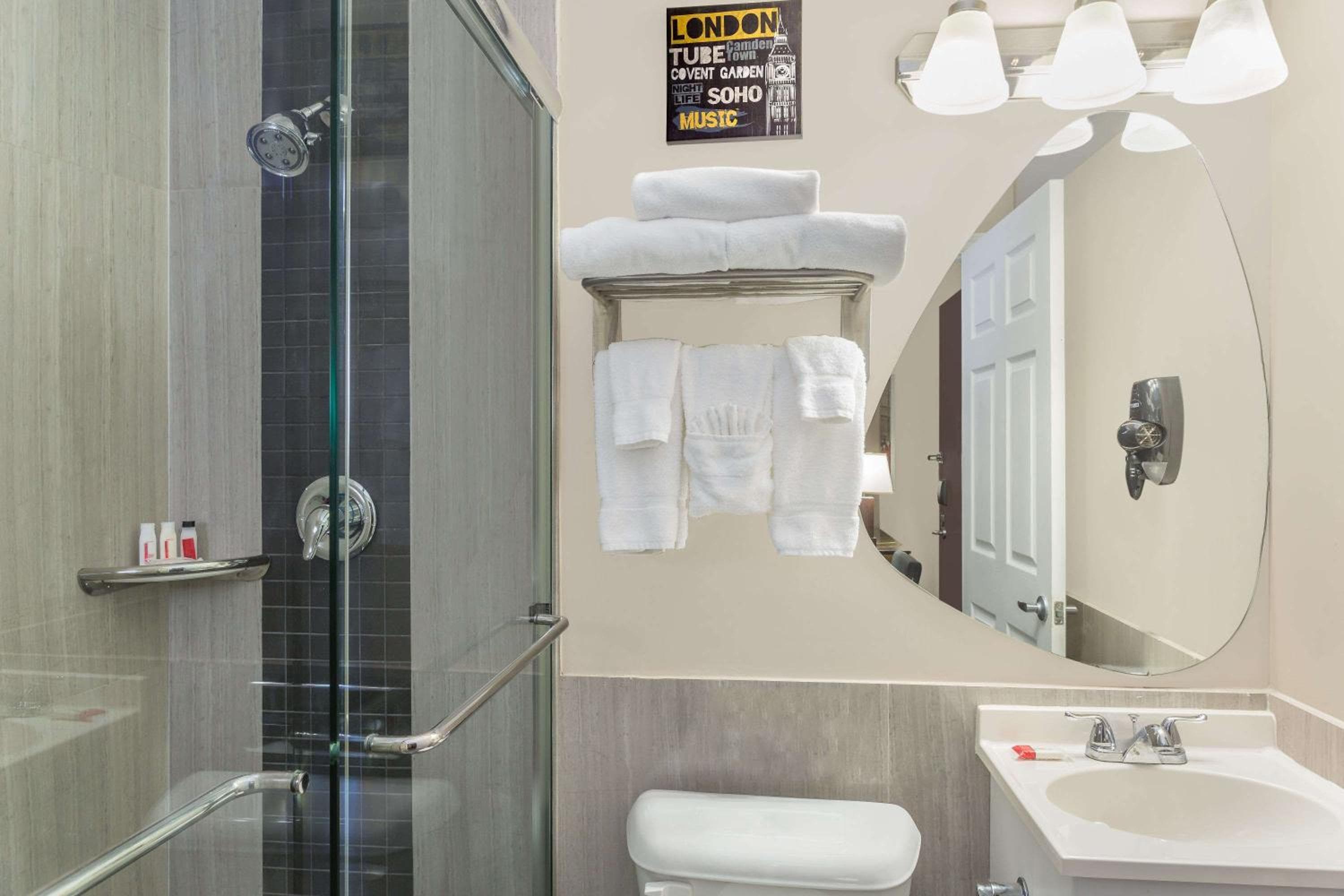 Ramada by Wyndham Miami Springs/Miami International Airport — 30