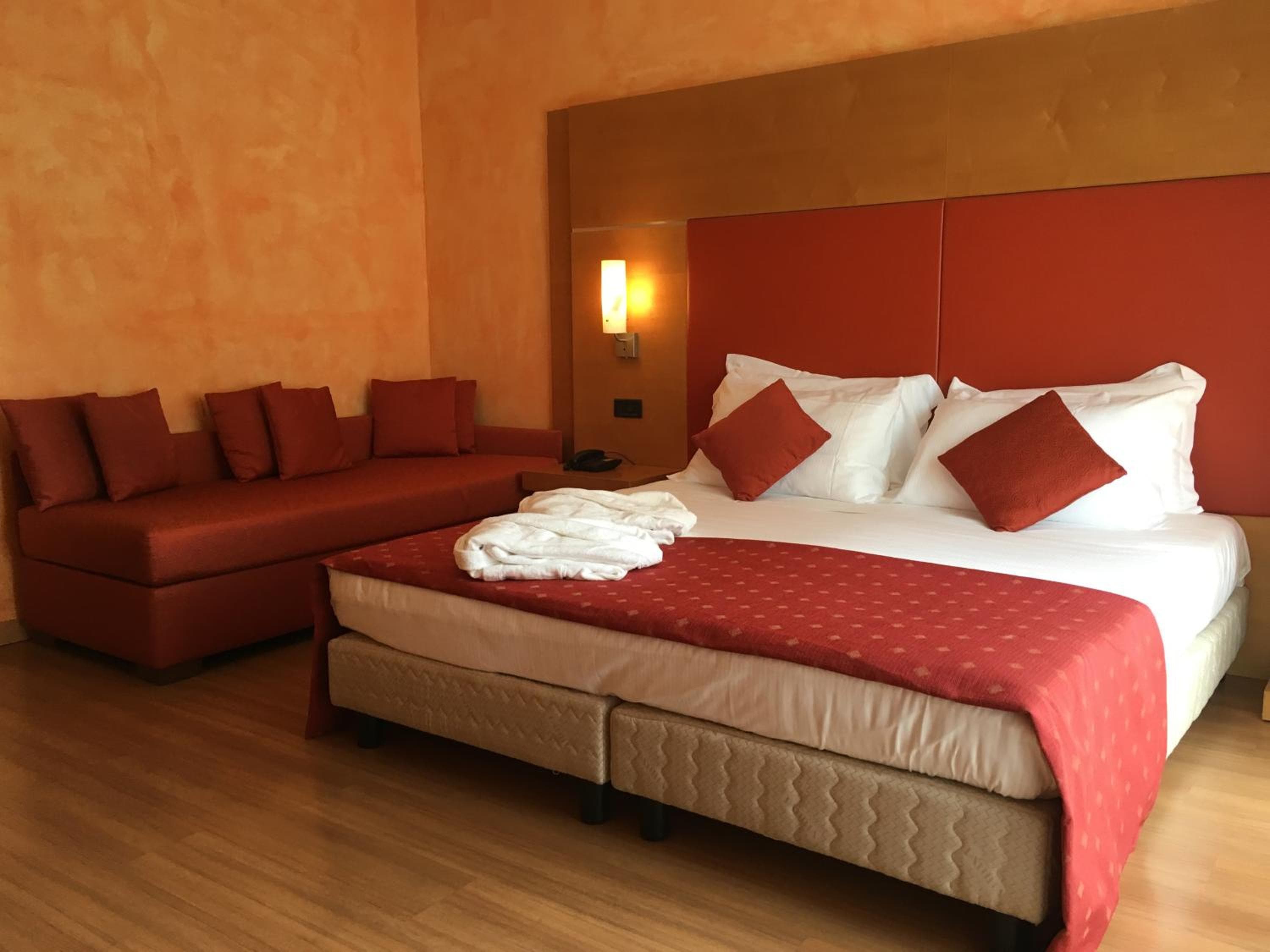 Plus Welcome Milano → Plus Willkommen Milano — 28