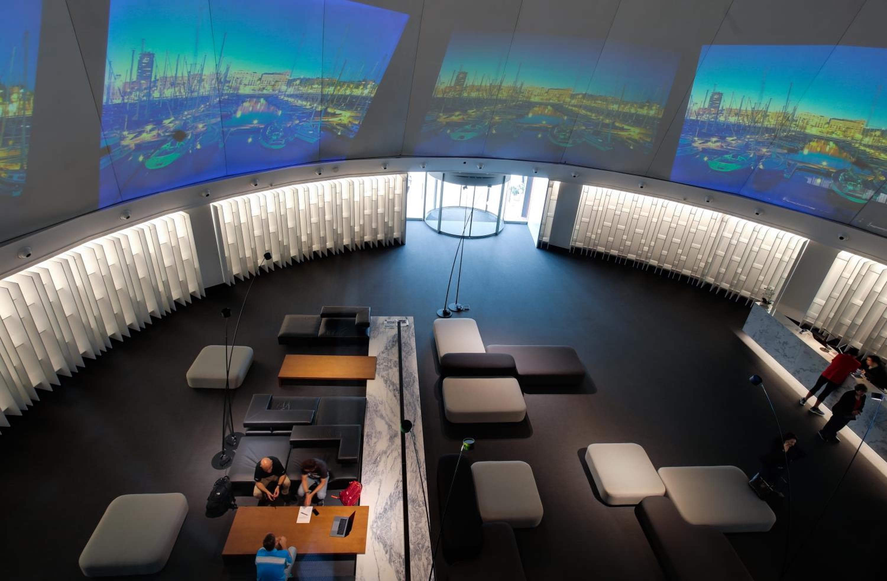 BAH Barcelona Airport Hotel — 5