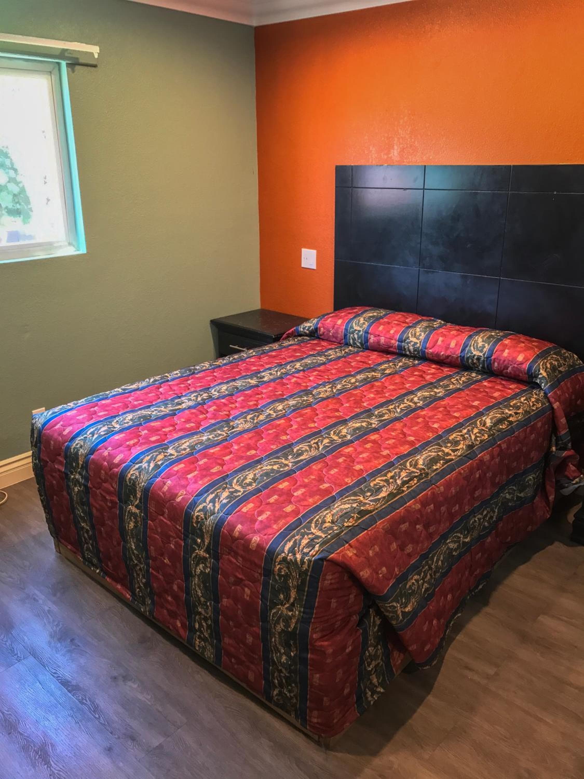 Highland Park Motel — 4