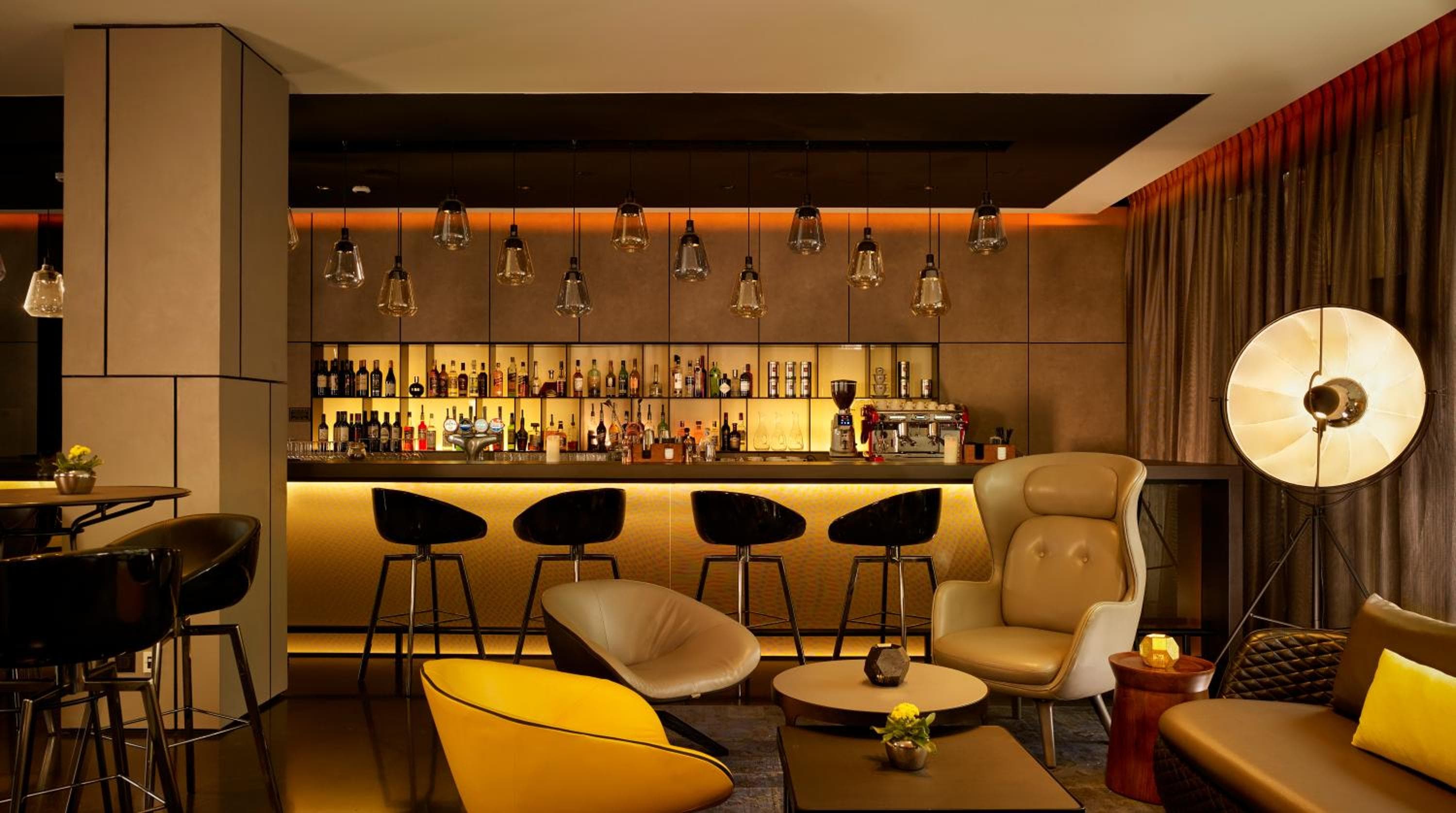 Park Plaza Londres, Park Royal — 8