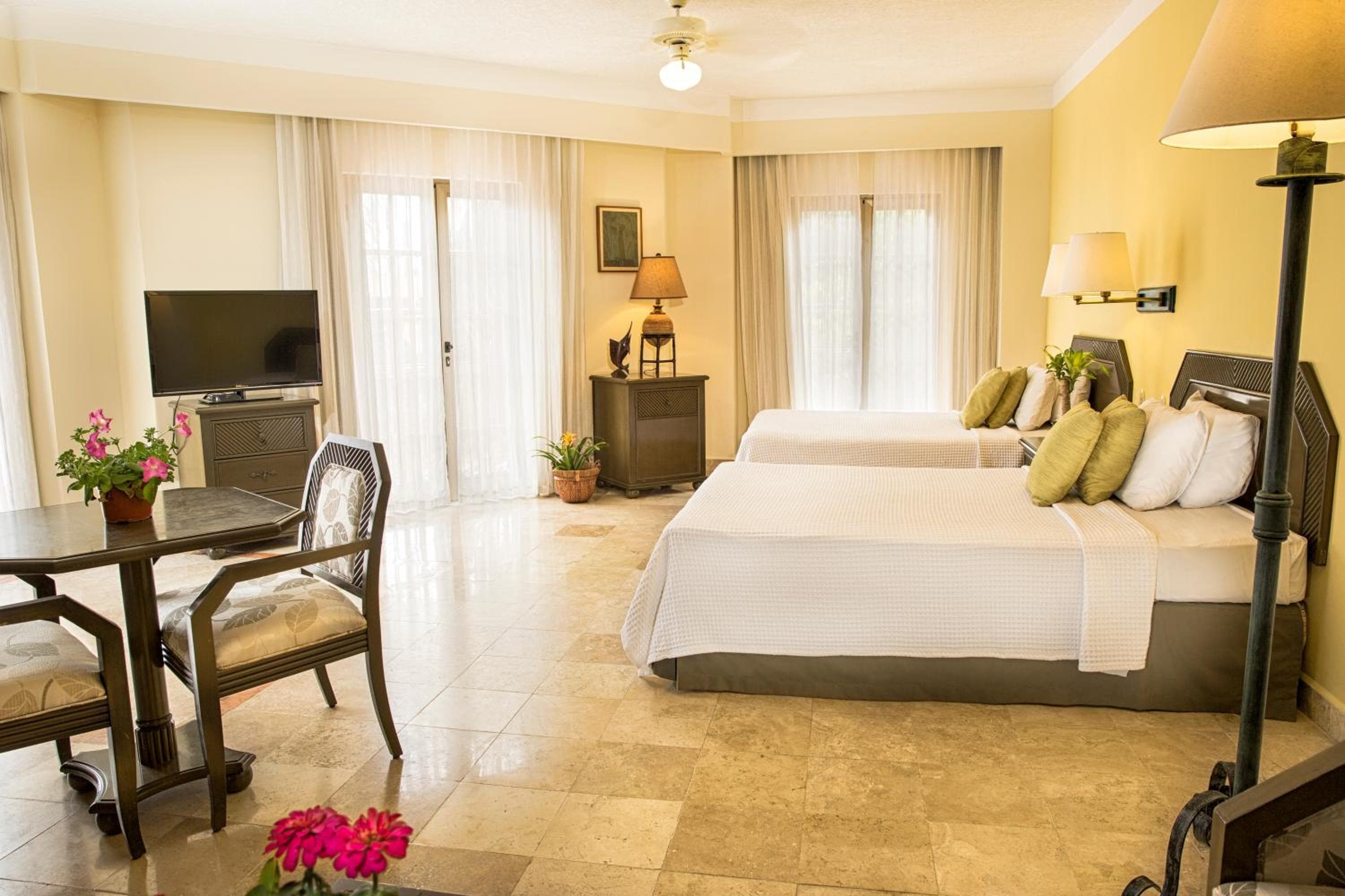 Hotel Los Itzaes vicino alla 5 av — 20
