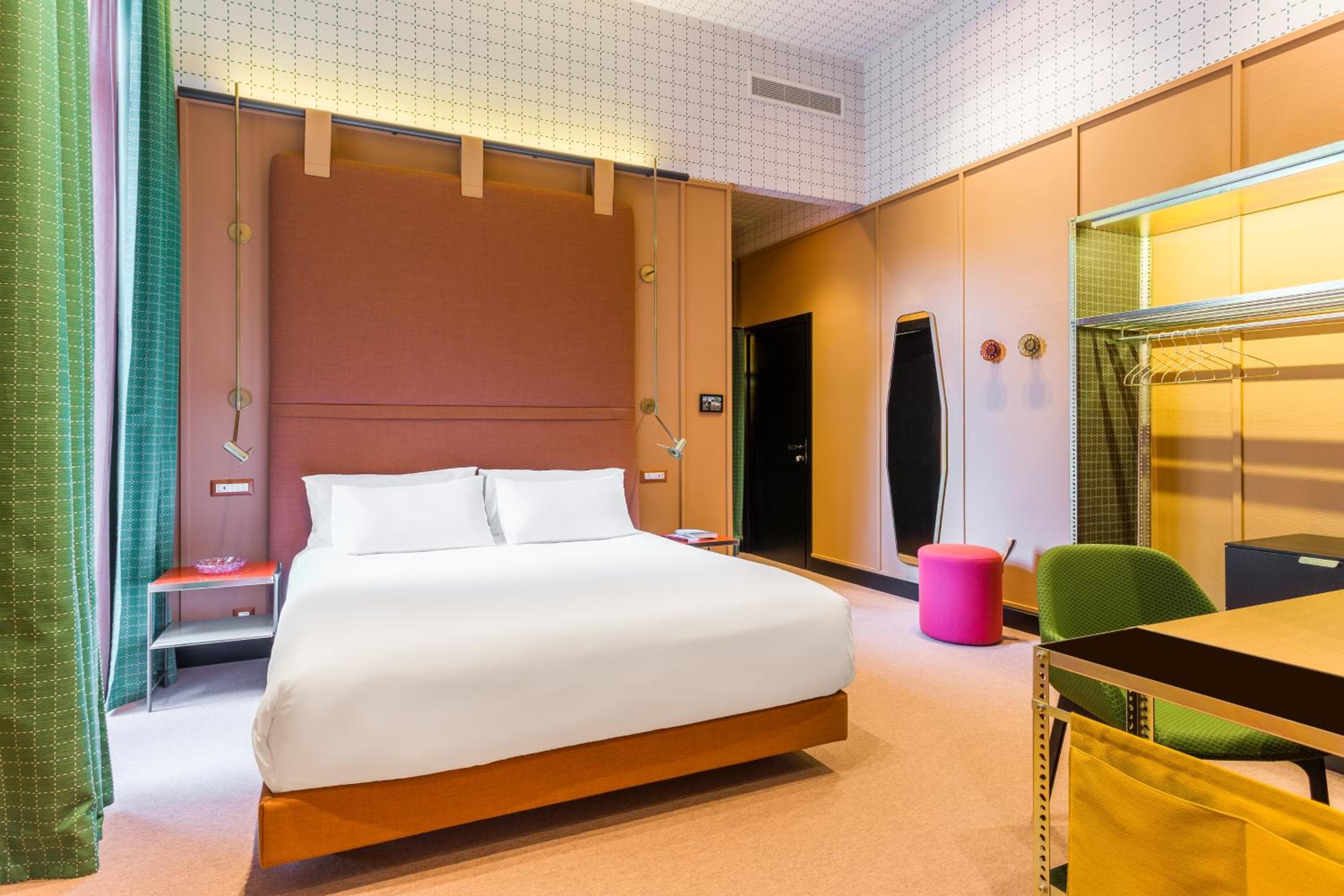 Room Mate Collection Giulia, Milan hotel, Silvio Pellico 4, Milan, Italy — photo 33