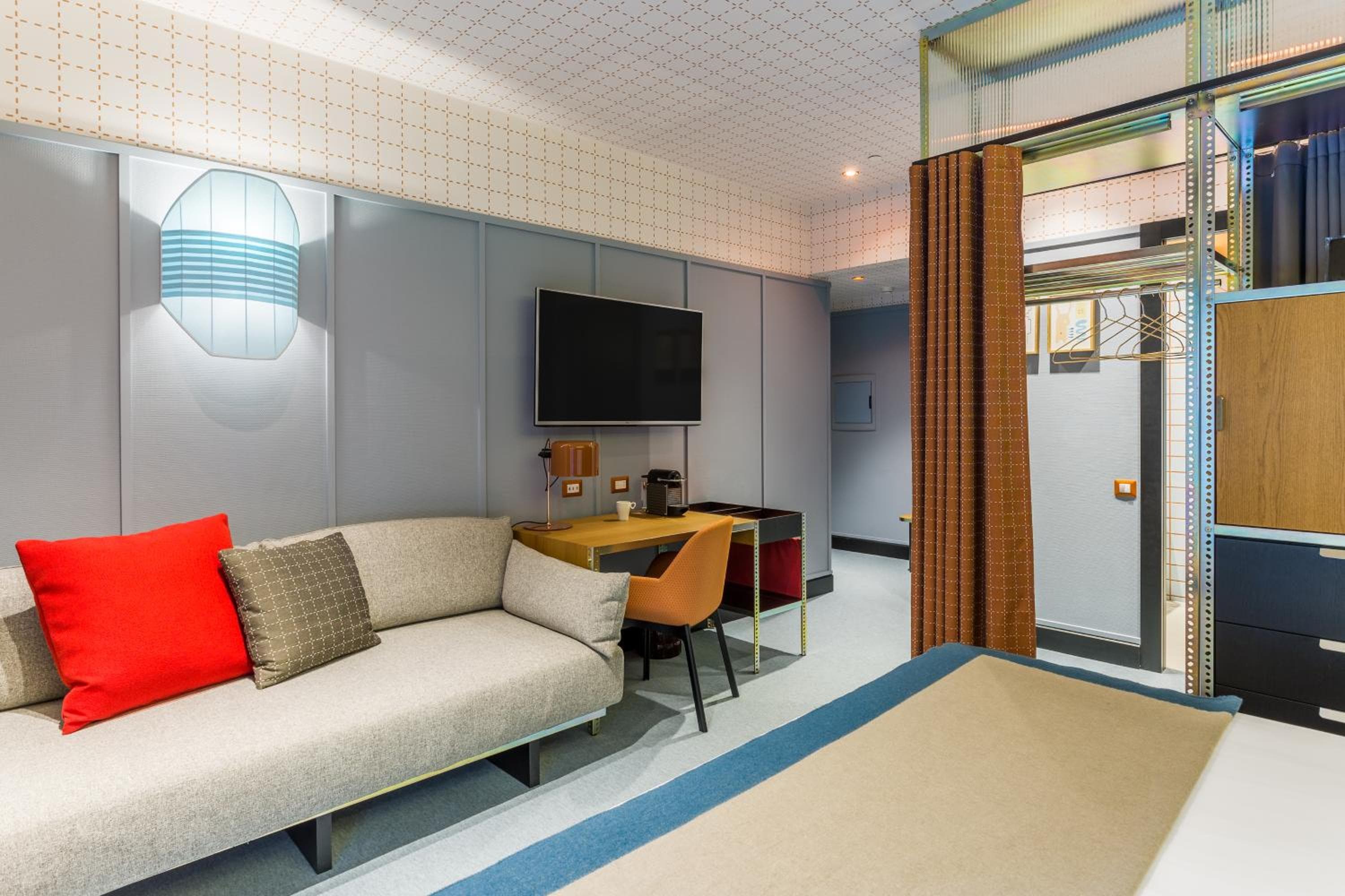 Room Mate Collection Giulia, Milan hotel, Silvio Pellico 4, Milan, Italy — photo 35