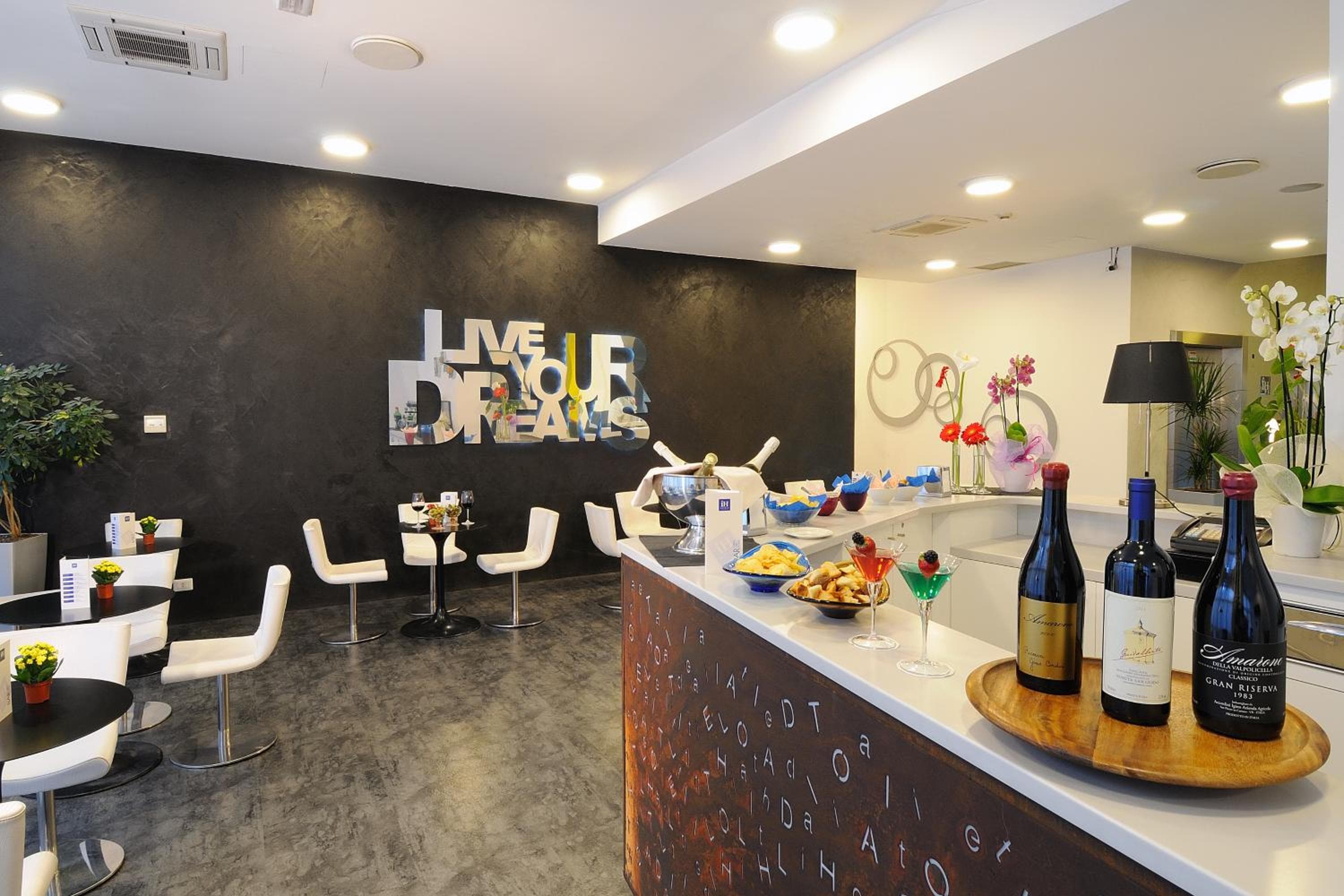 iH Hotels Milano Lorenteggio — 29