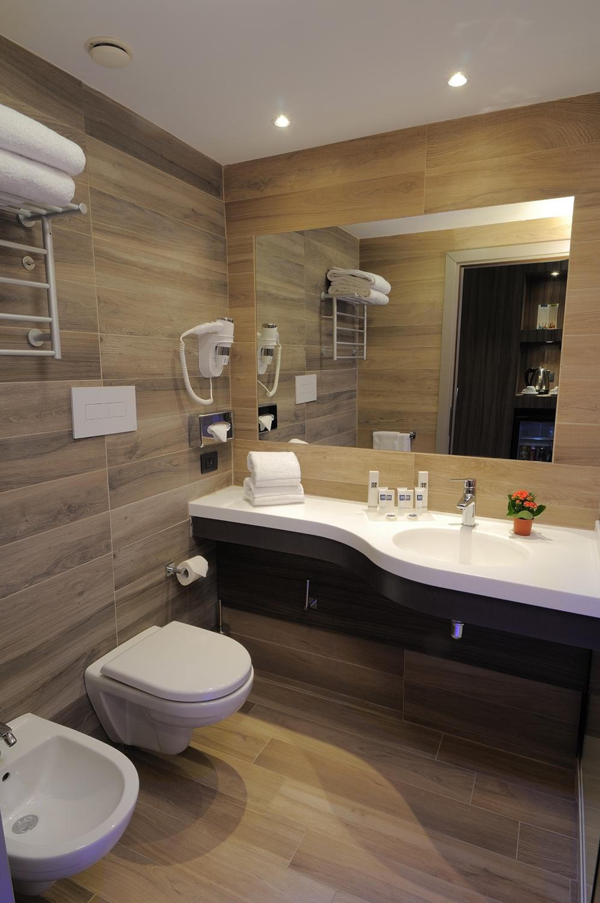 iH Hotels Milano Lorenteggio — 27