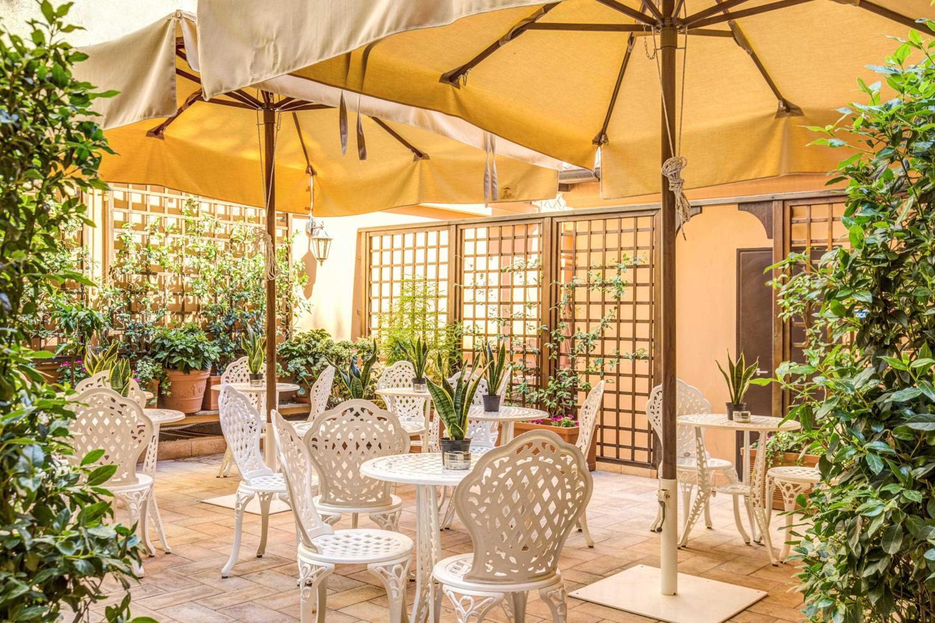 Hotel boutique con encanto en España — 24
