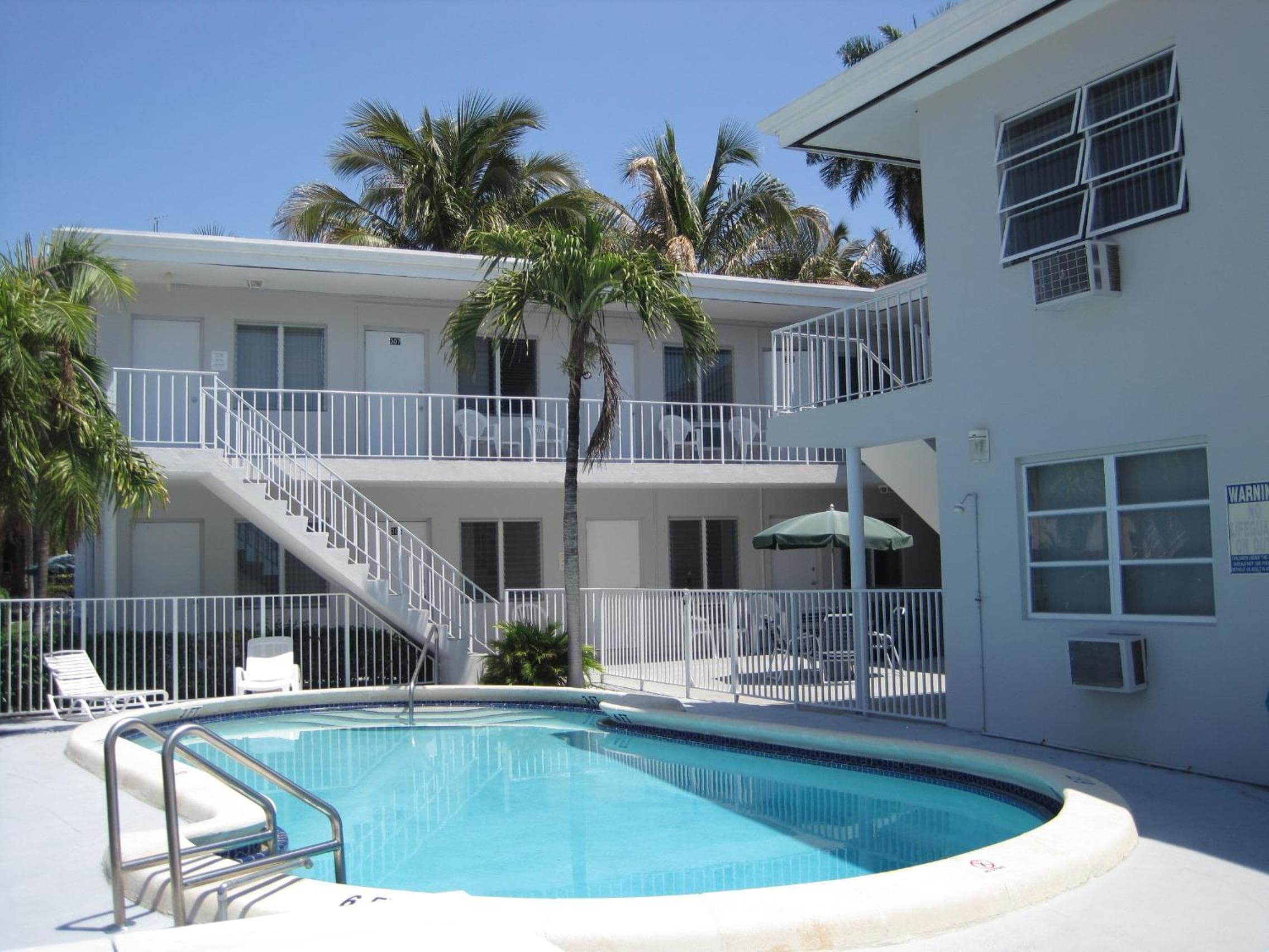 Suites Summerland — 15