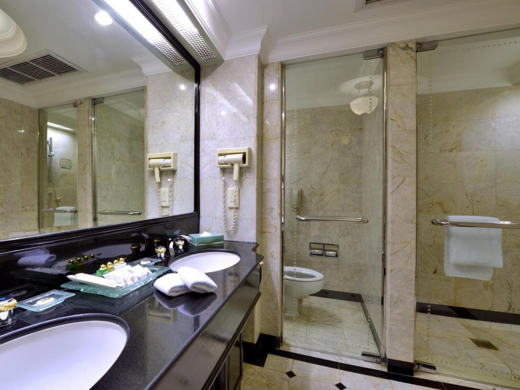 Evergreen Laurel Hotel Bangkok — 21