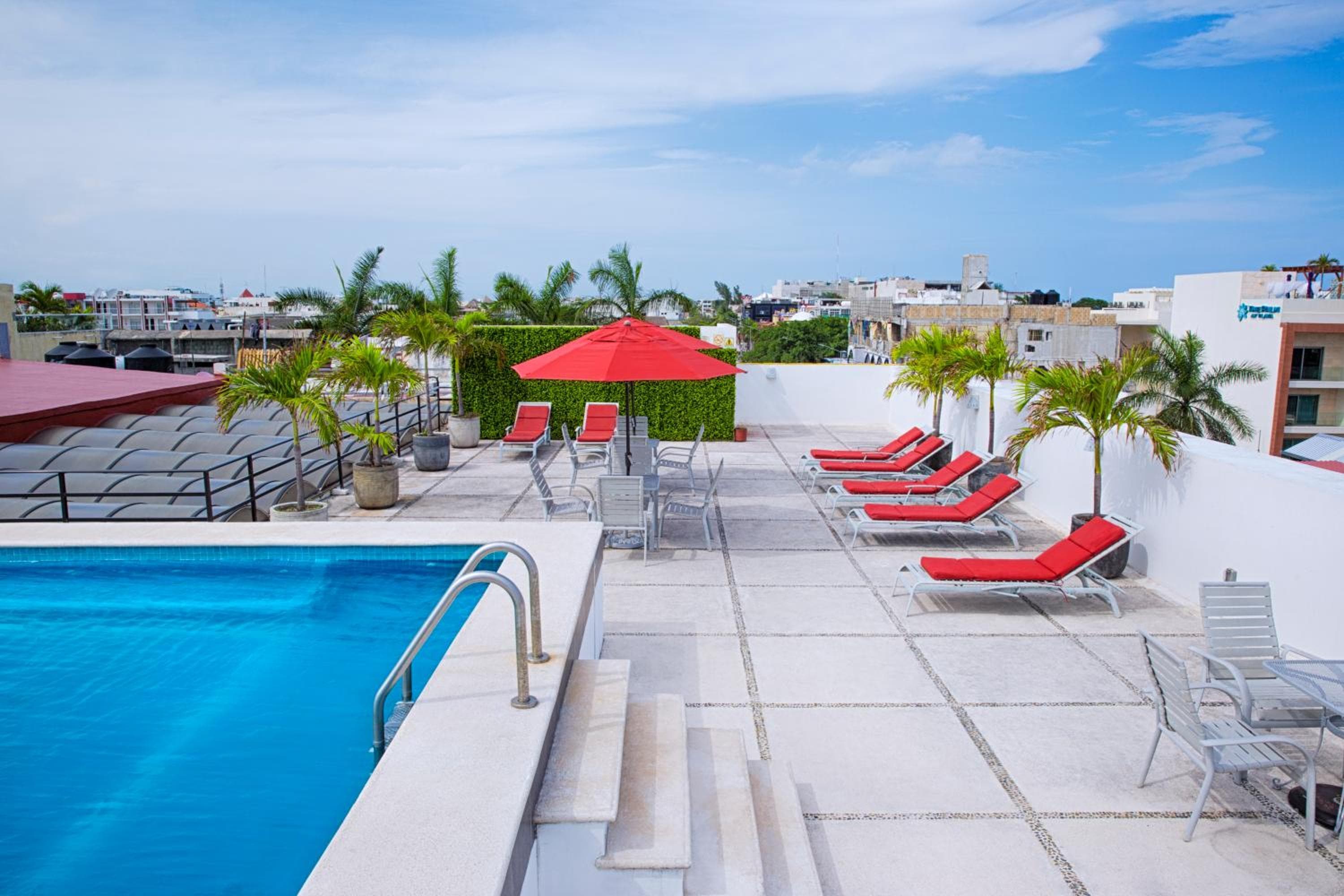 Hotel Los Itzaes by 5th av — 25