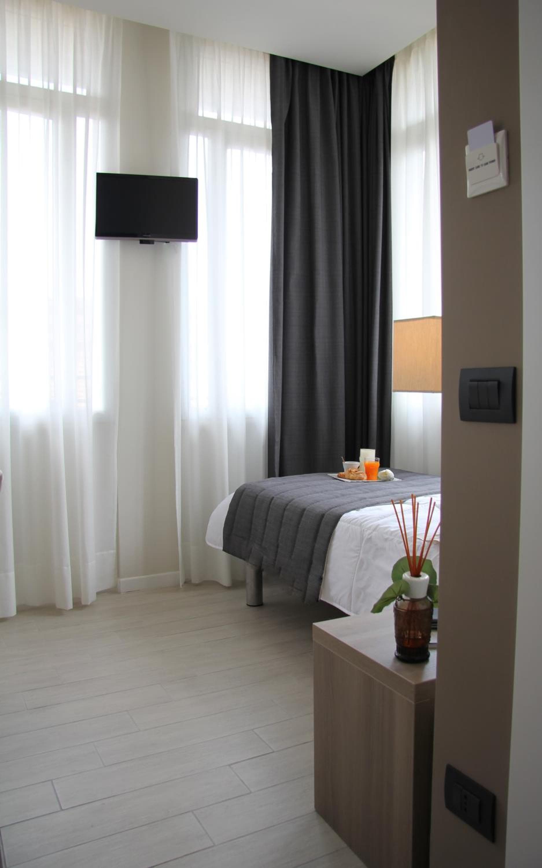 Hotel Zara Milano — 12