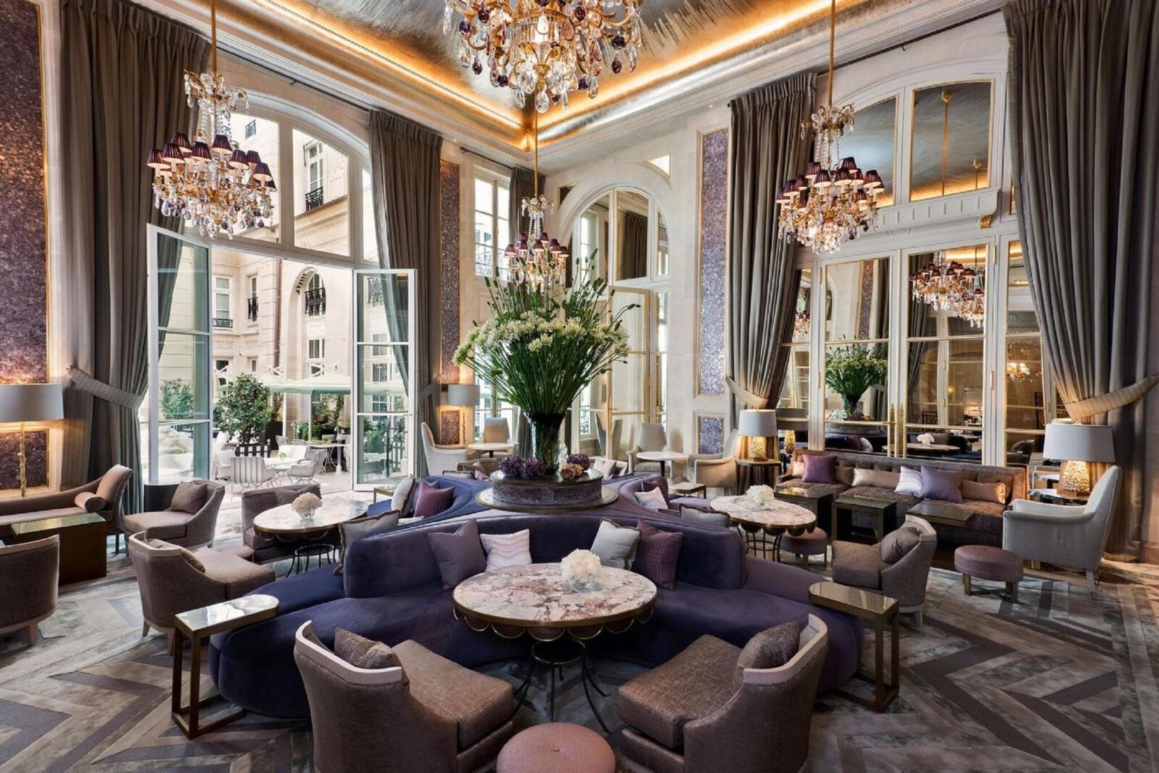 Hotel de Crillon — 26