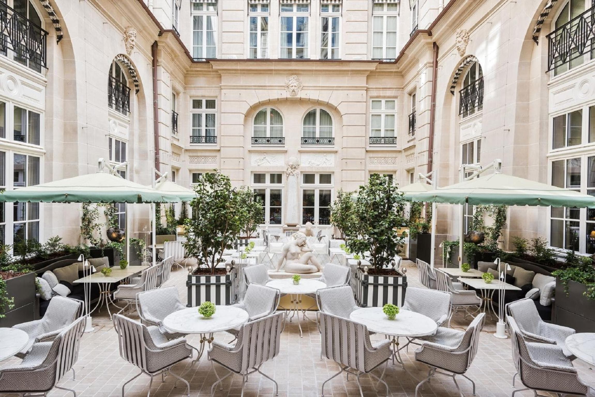 Hotel de Crillon — 1