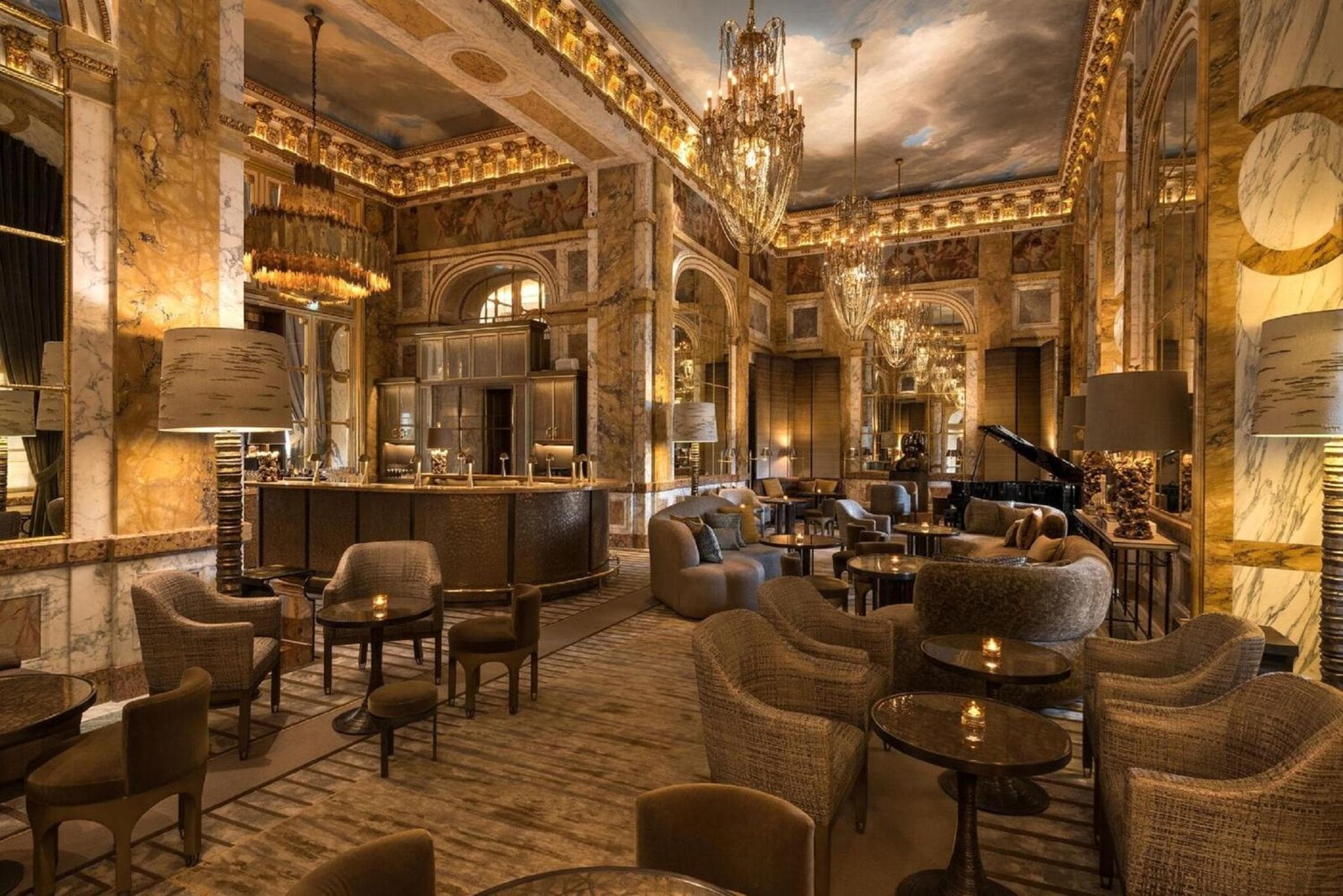 Hotel de Crillon — 21