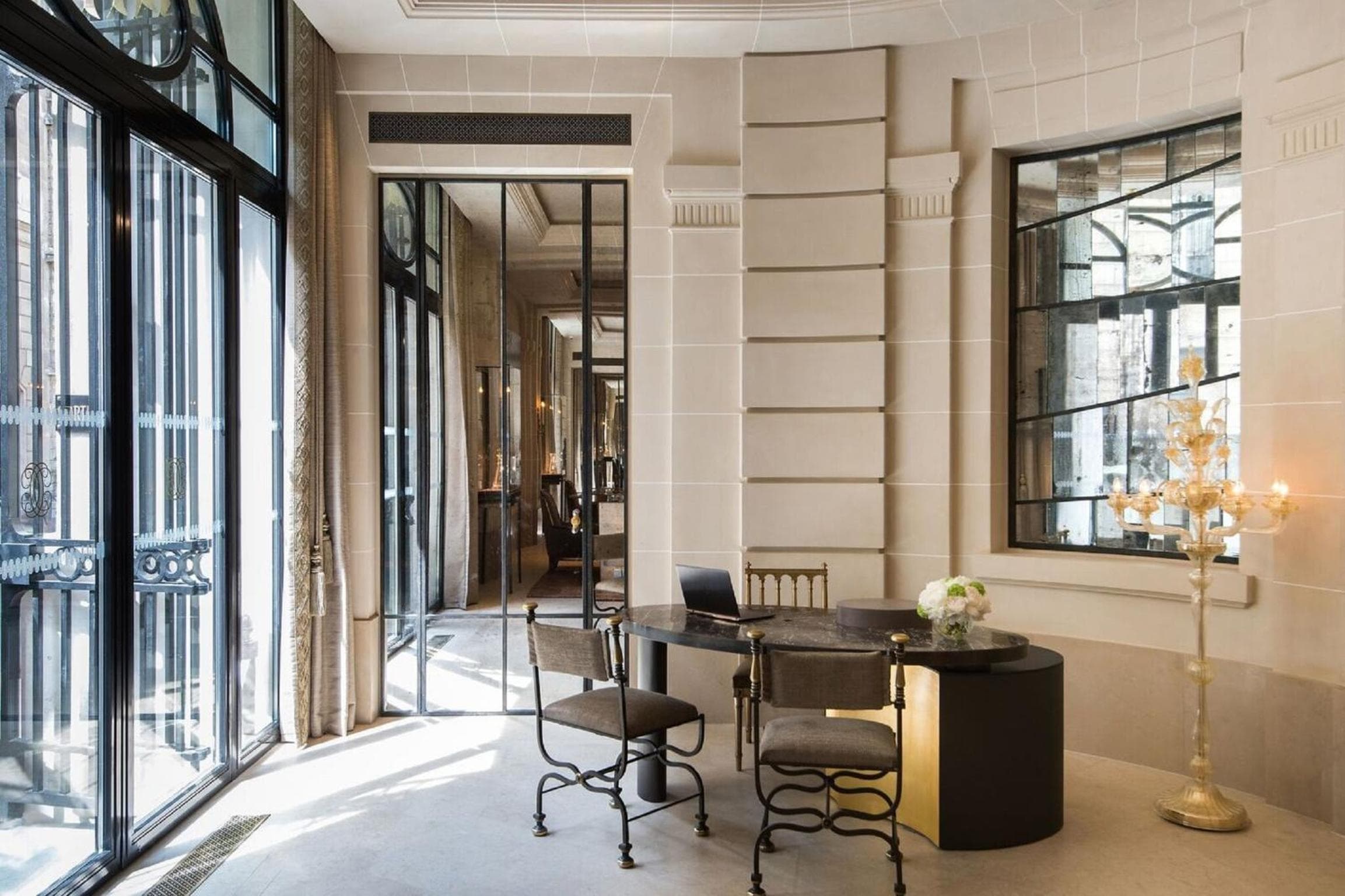 Hotel de Crillon — 12