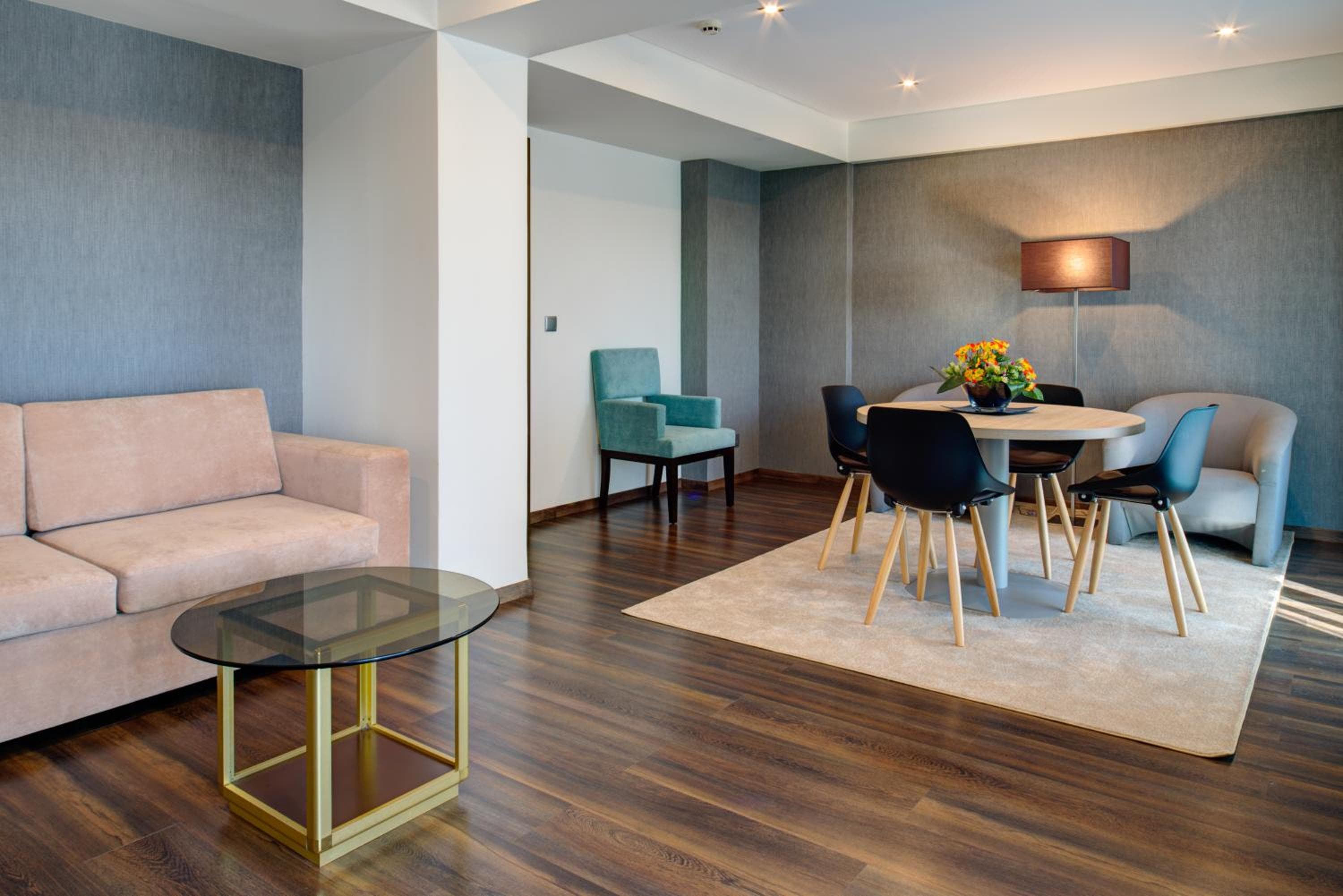 Hotel VIP Executive Zurigo — 14