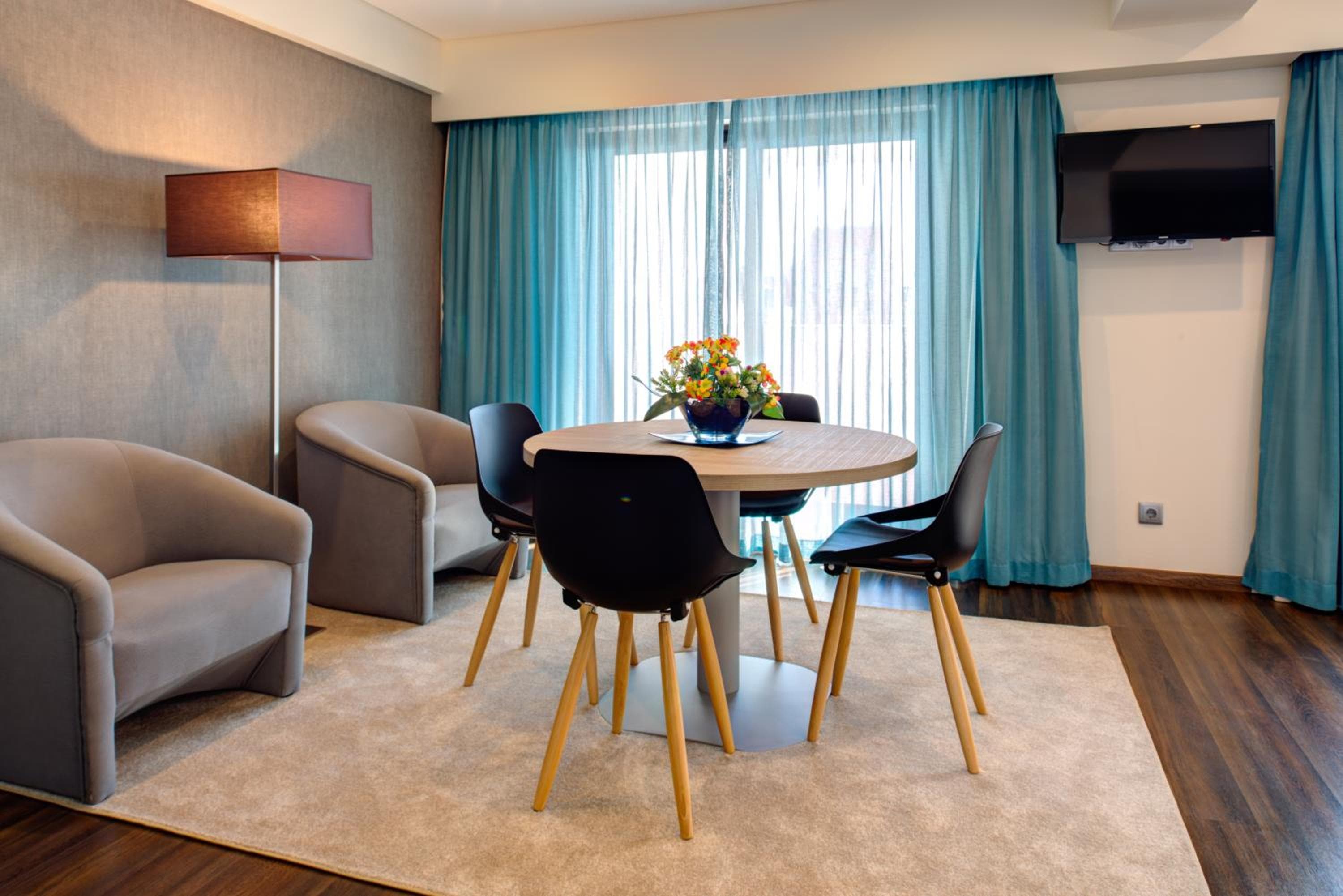 Hotel VIP Executive Zurigo — 15