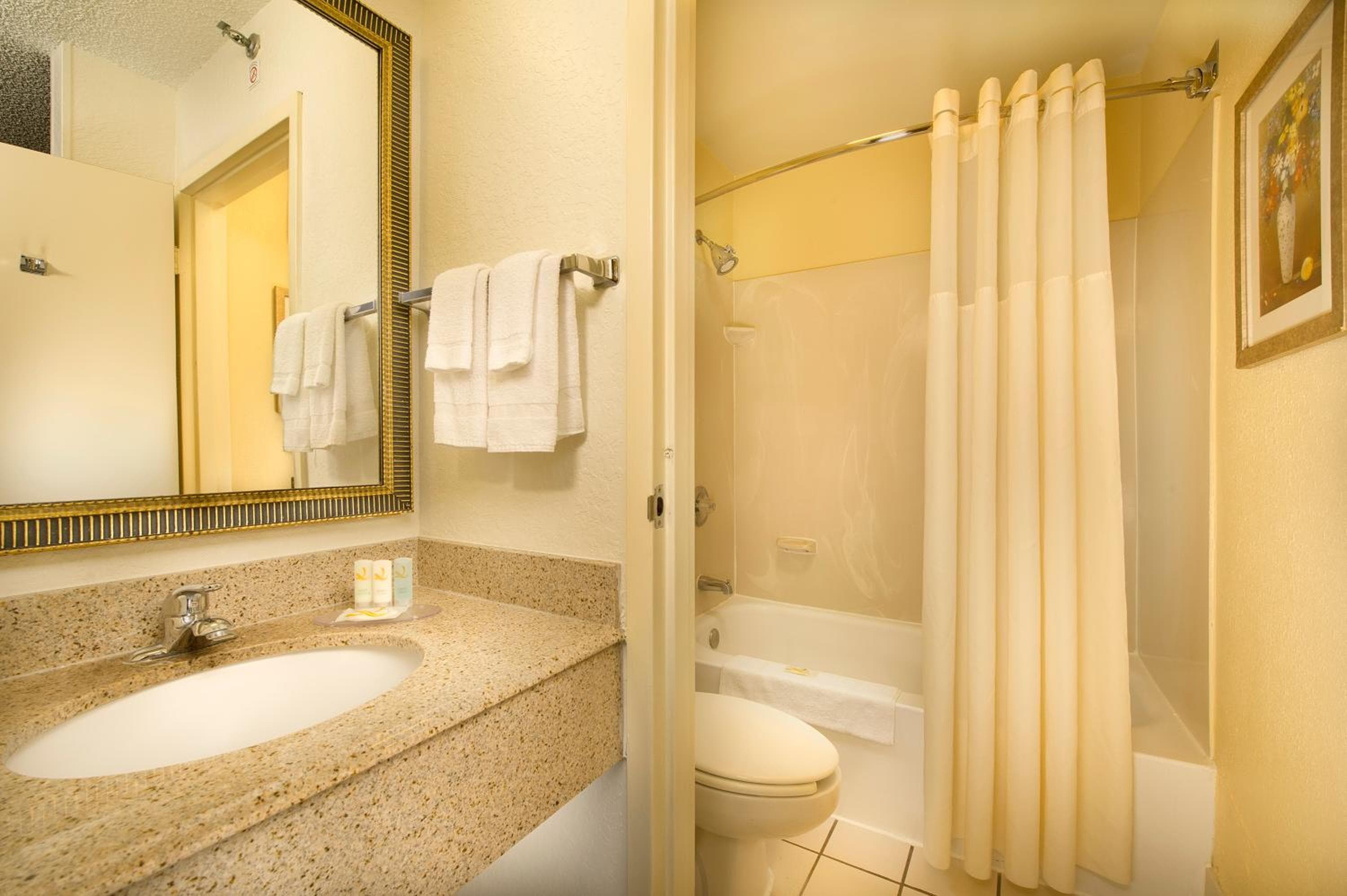 Quality Inn Miami Airport - Doral — 18
