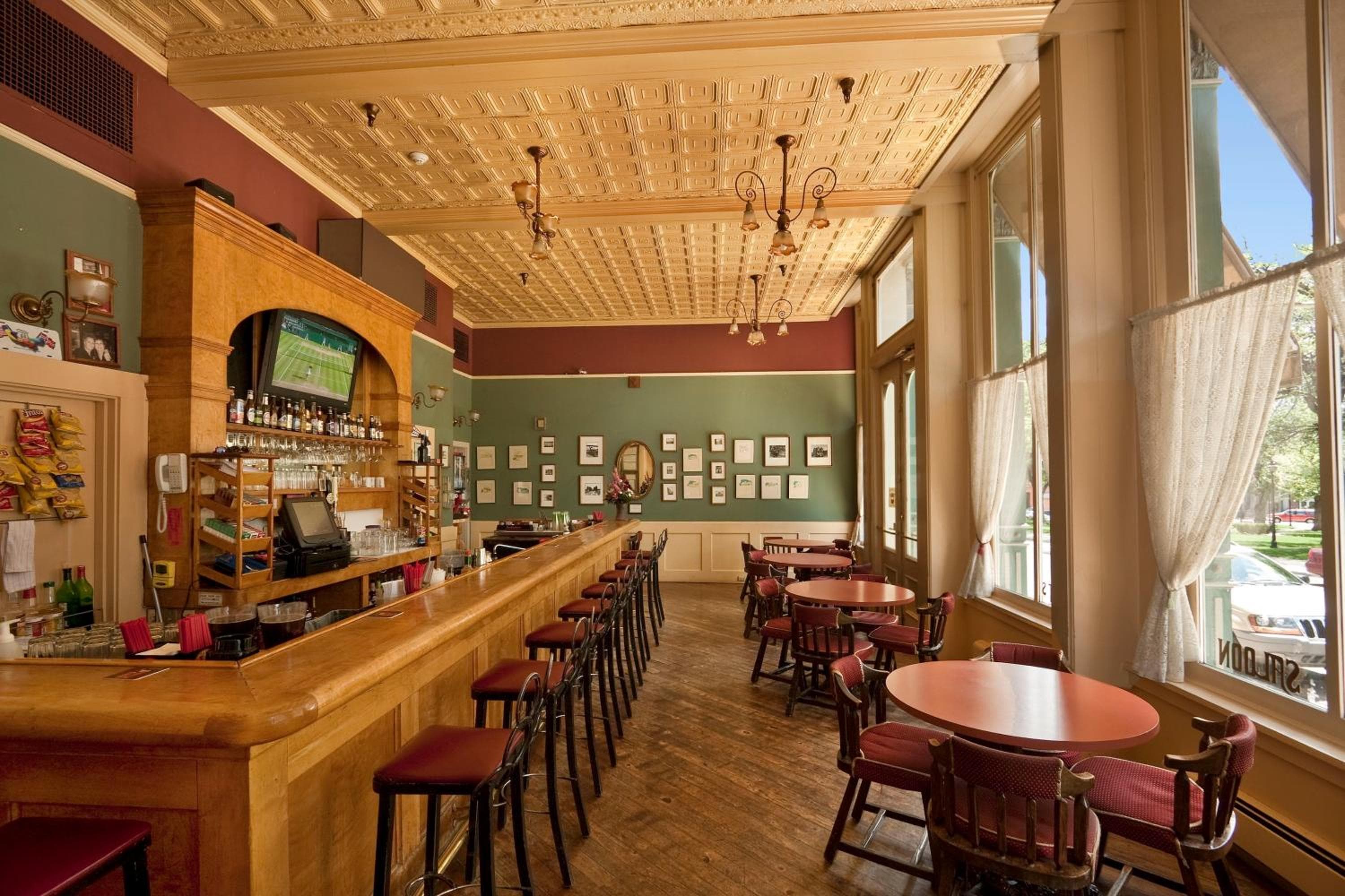 Historic Plaza Hotel — 5
