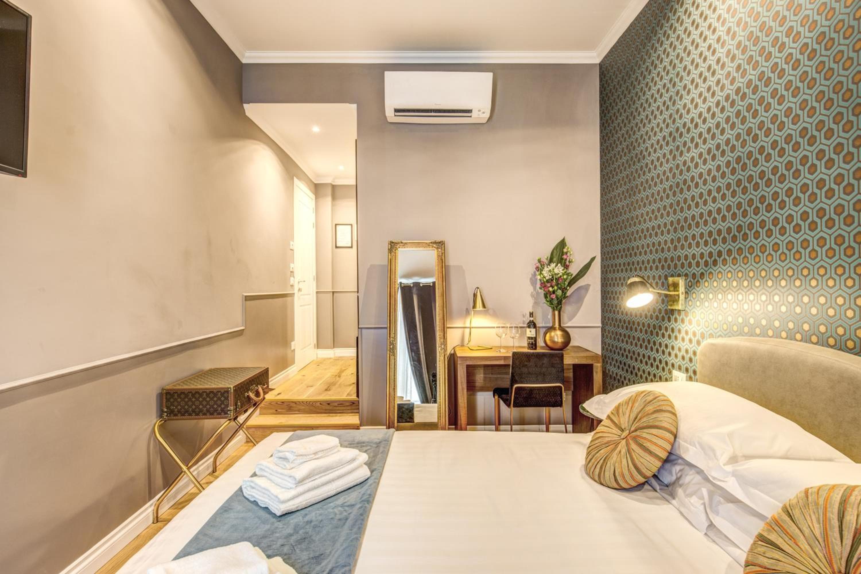 Charme Spagna Boutique Hotel — 18
