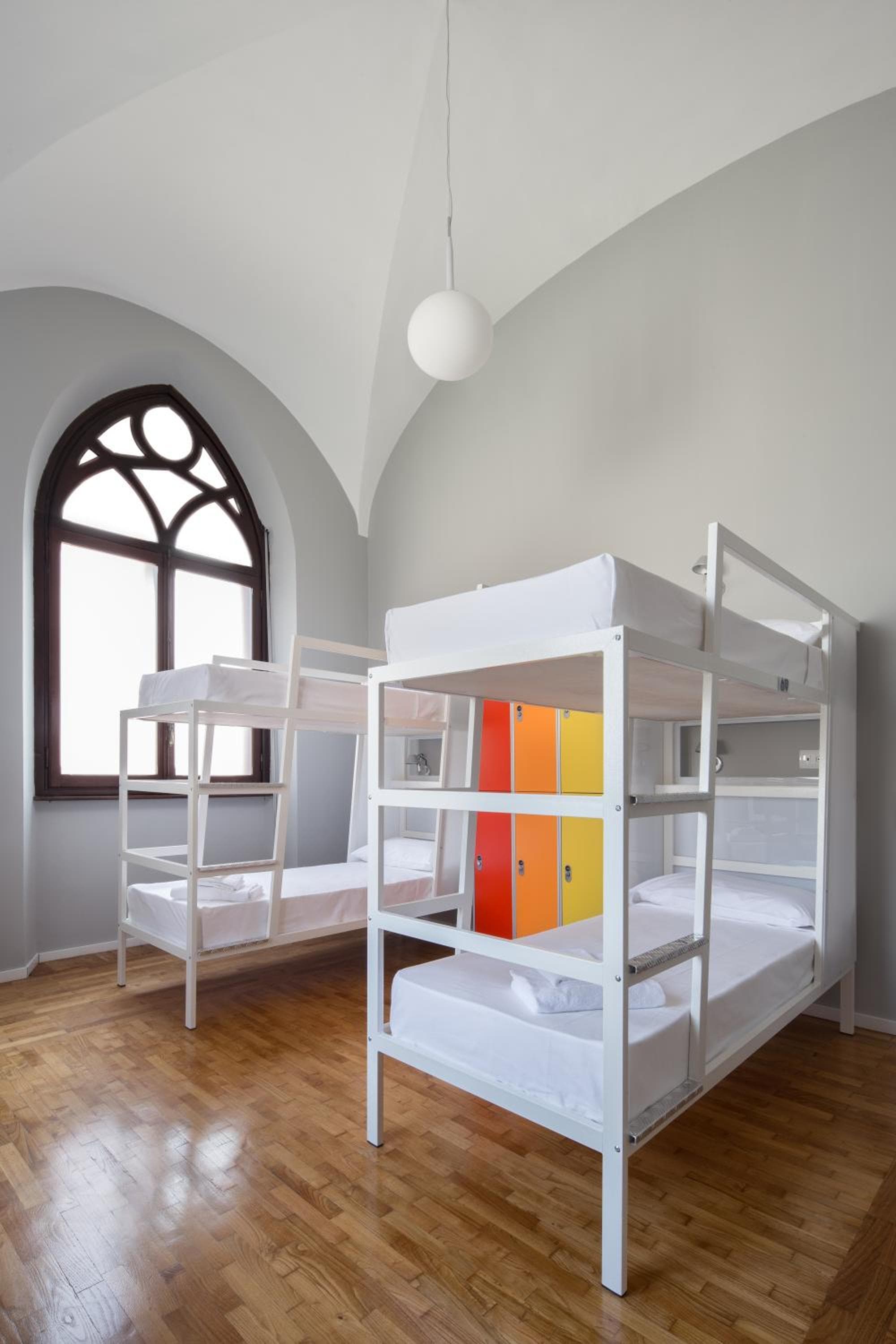 Babila Hostal & Bistrot — 4