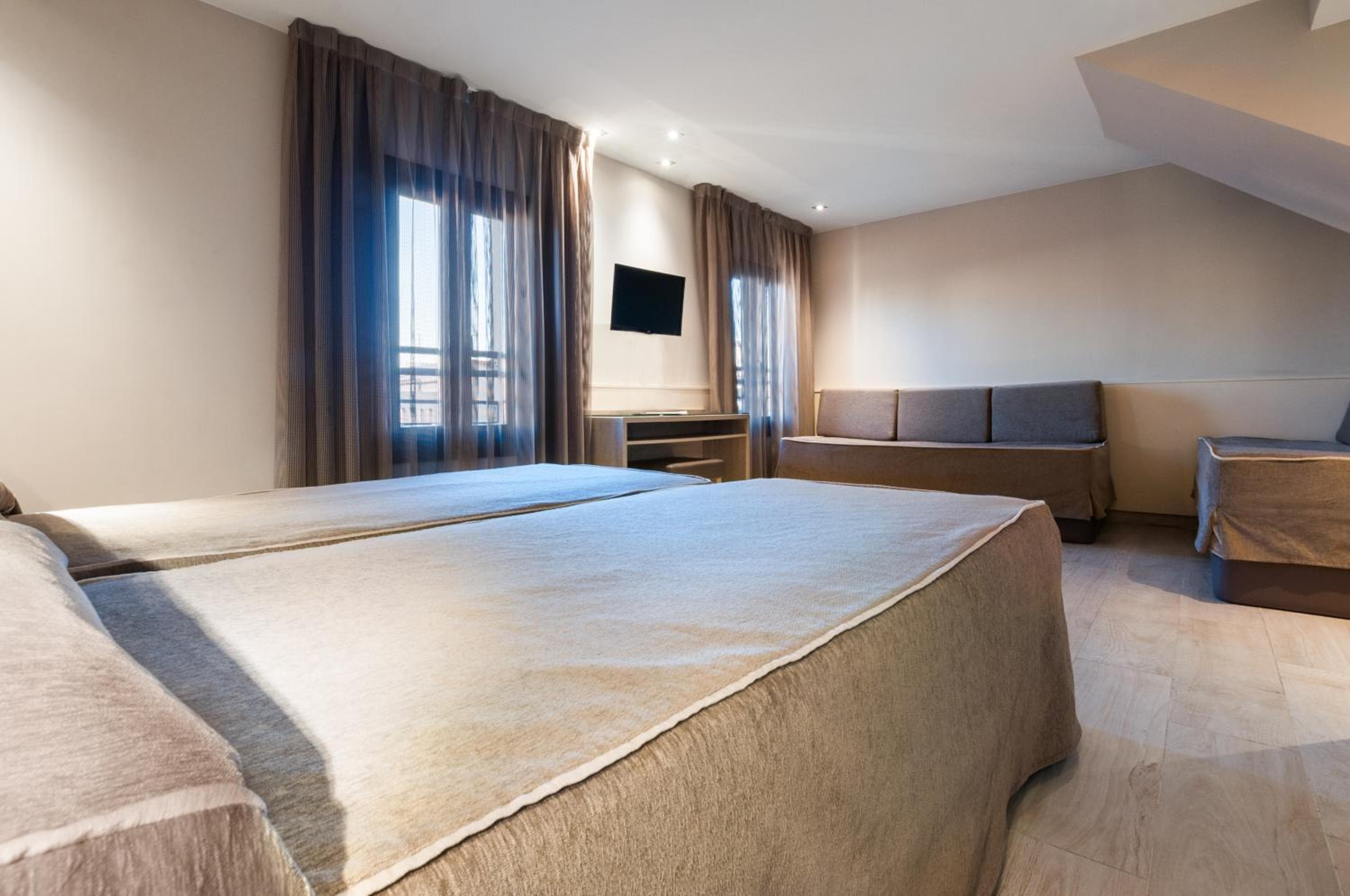 Hotel Santa Marta — 25