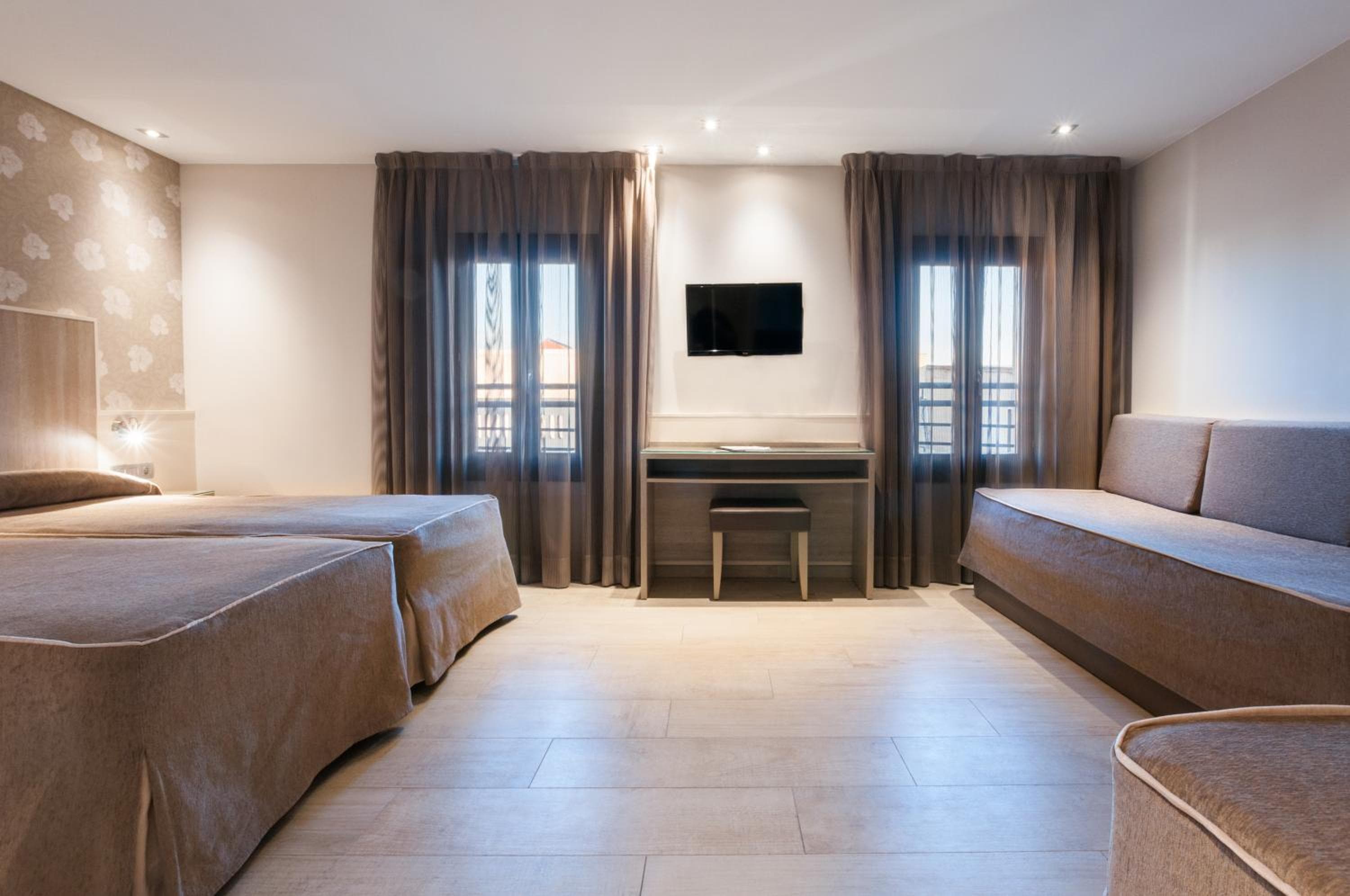 Hotel Santa Marta — 15