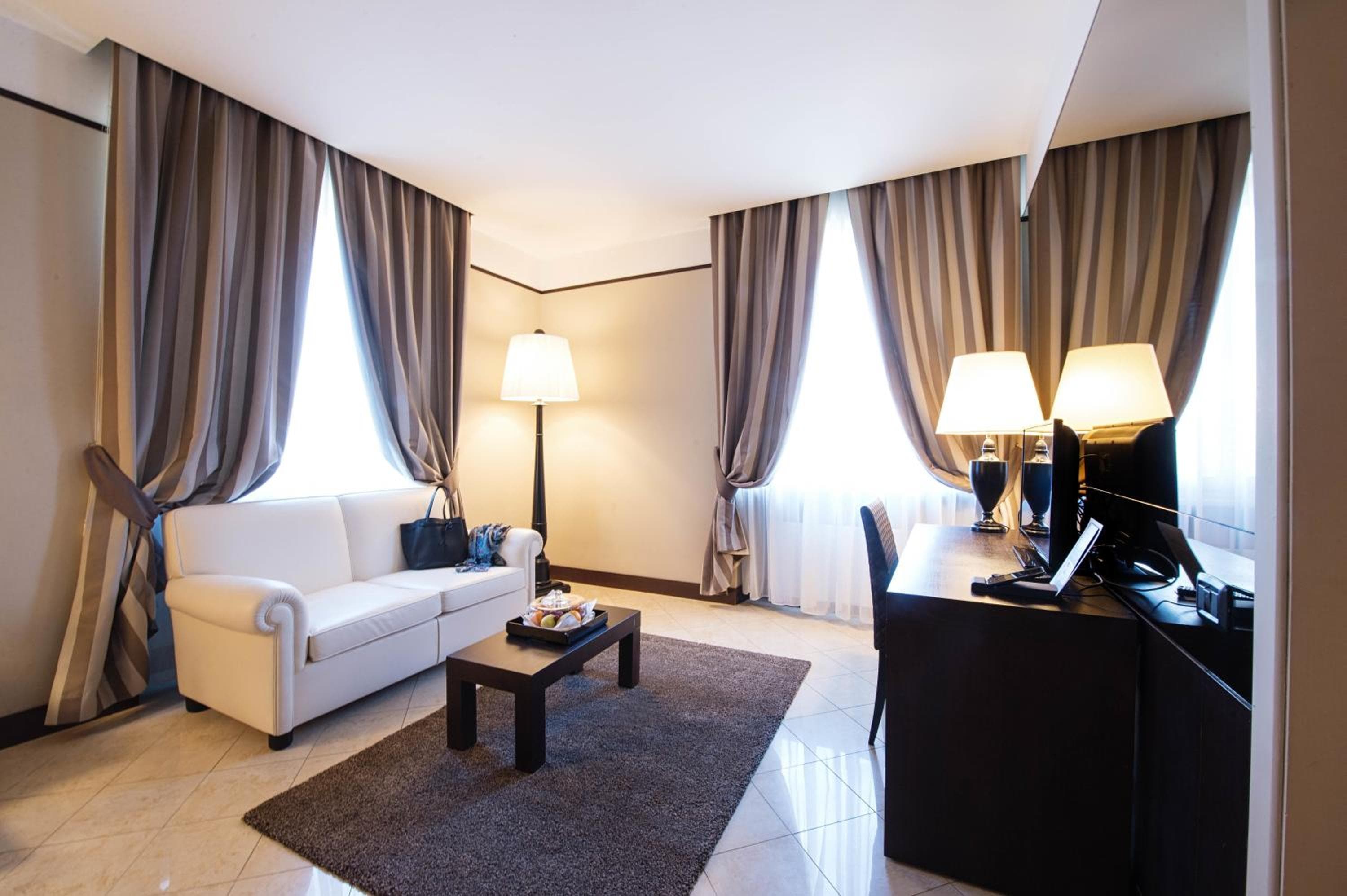 TH Roma - Carpegna Palace — 28