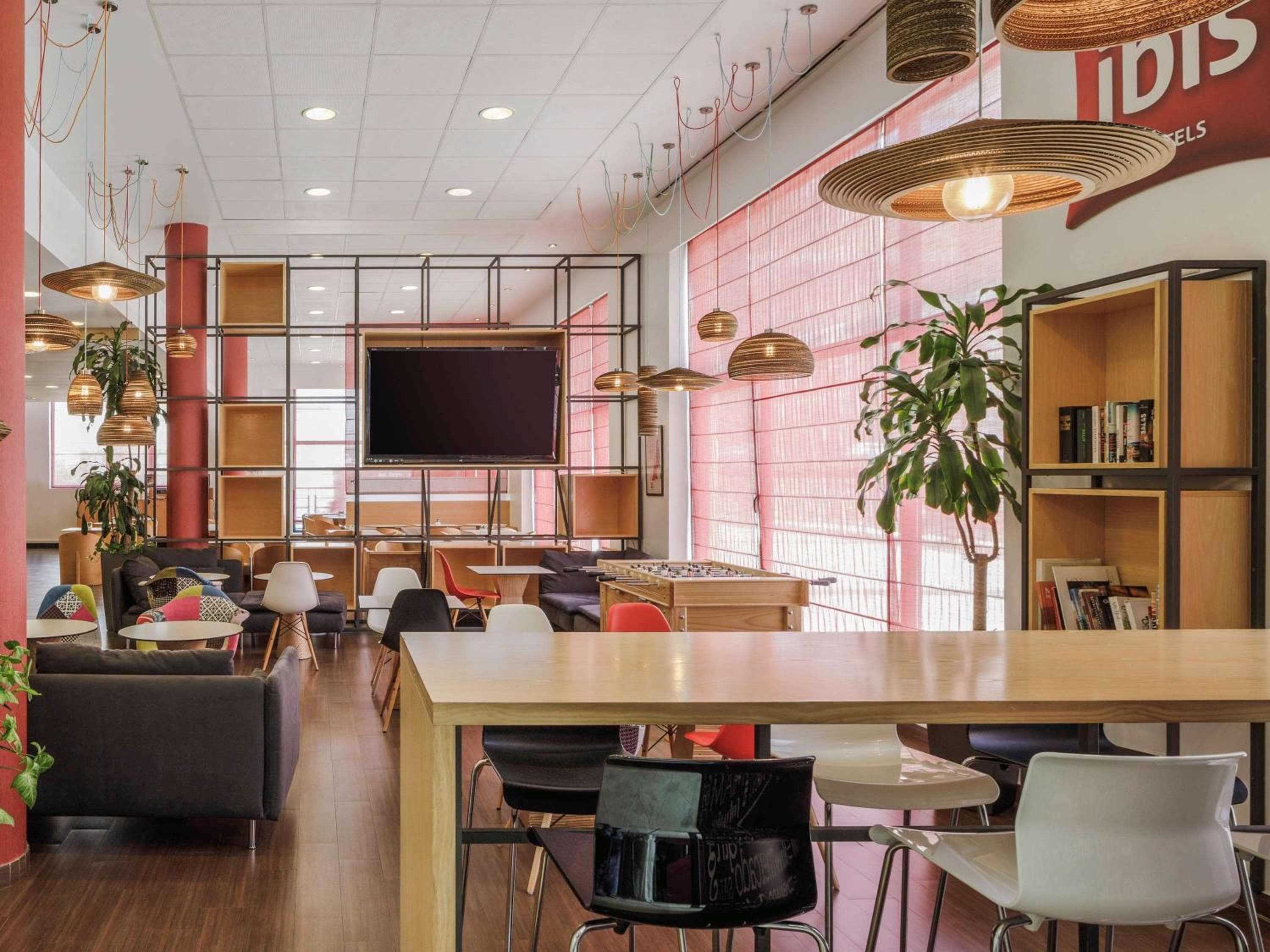 Ibis Malaga Centro Ciudad — 20