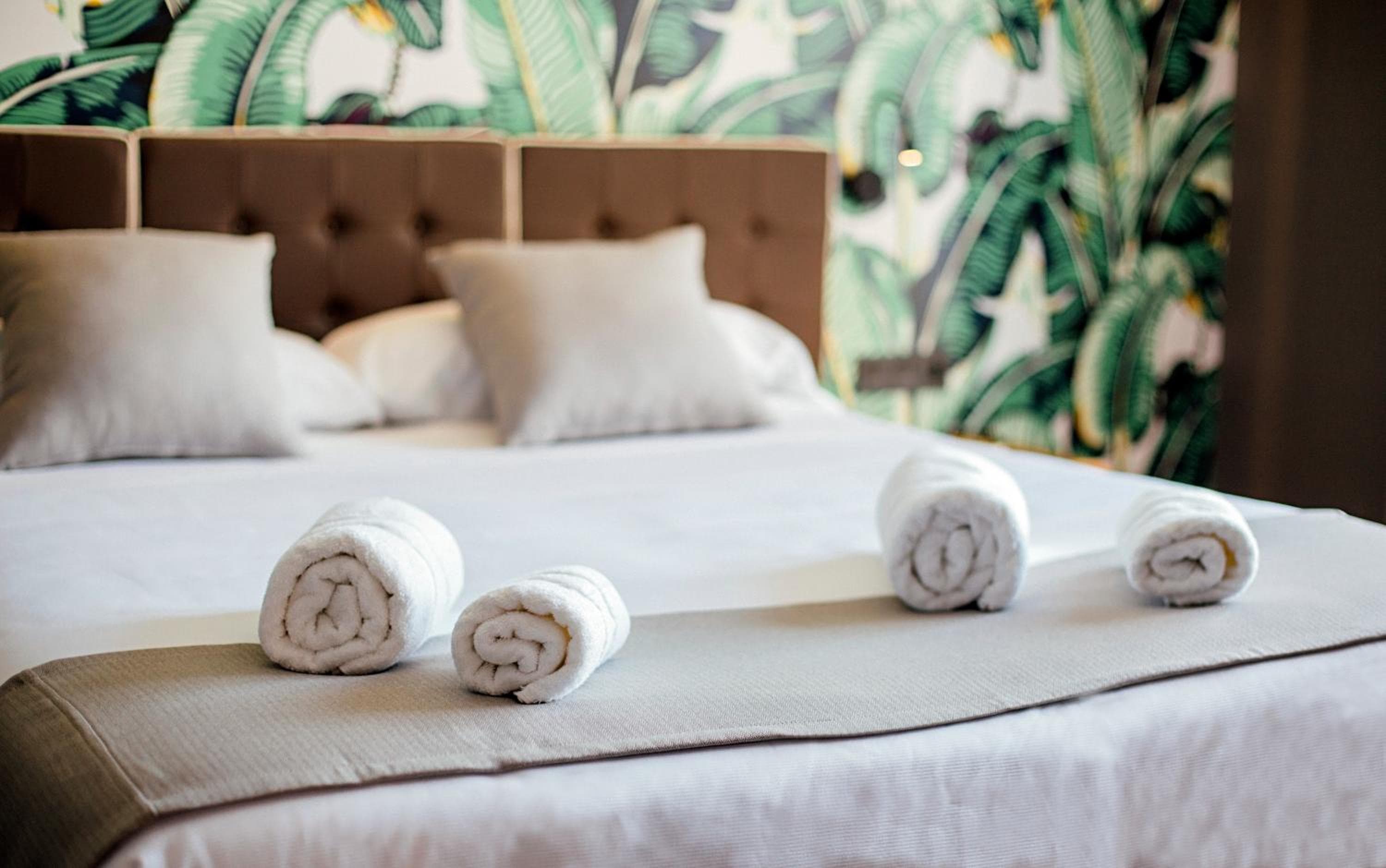 Málaga Premium Hotel — 8