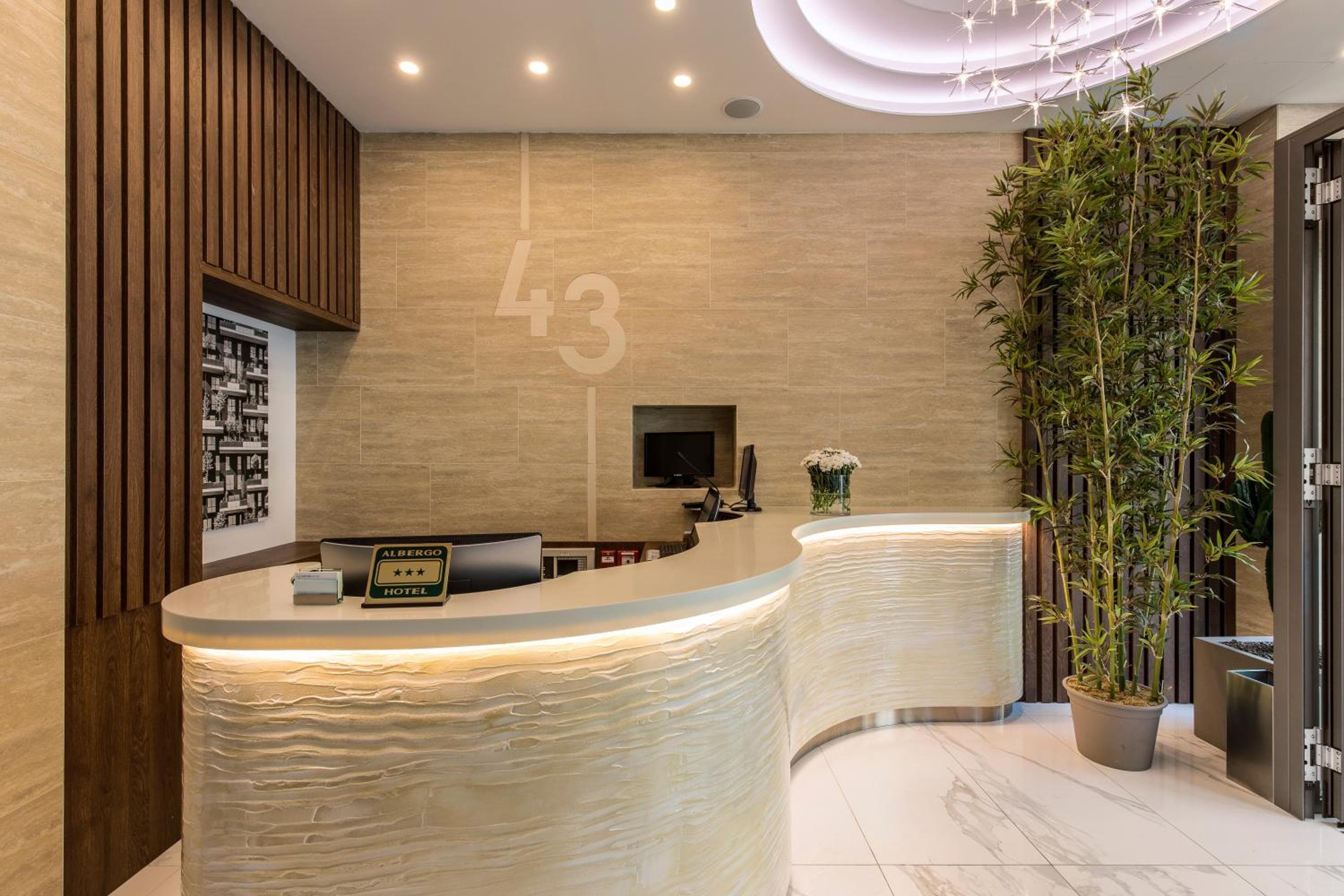 43 Bahnhof Hotel — 9