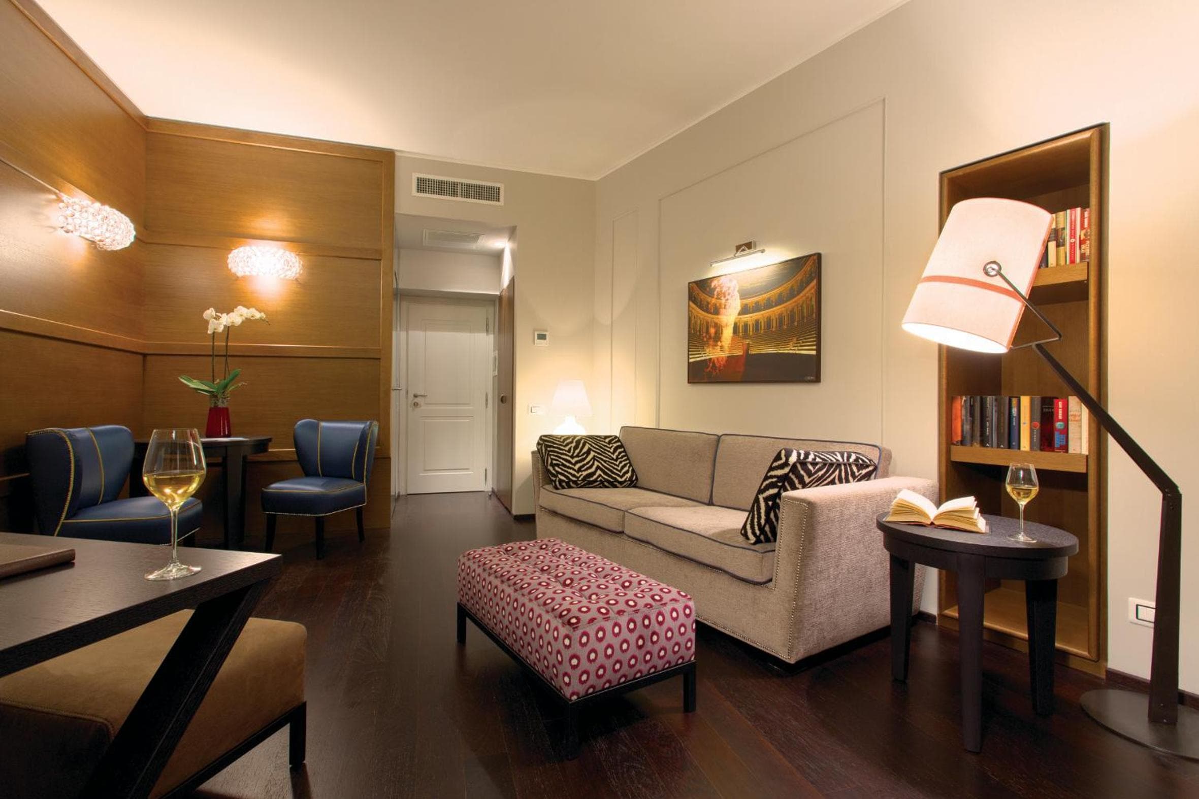 Stendhal Luxury Suites — 11