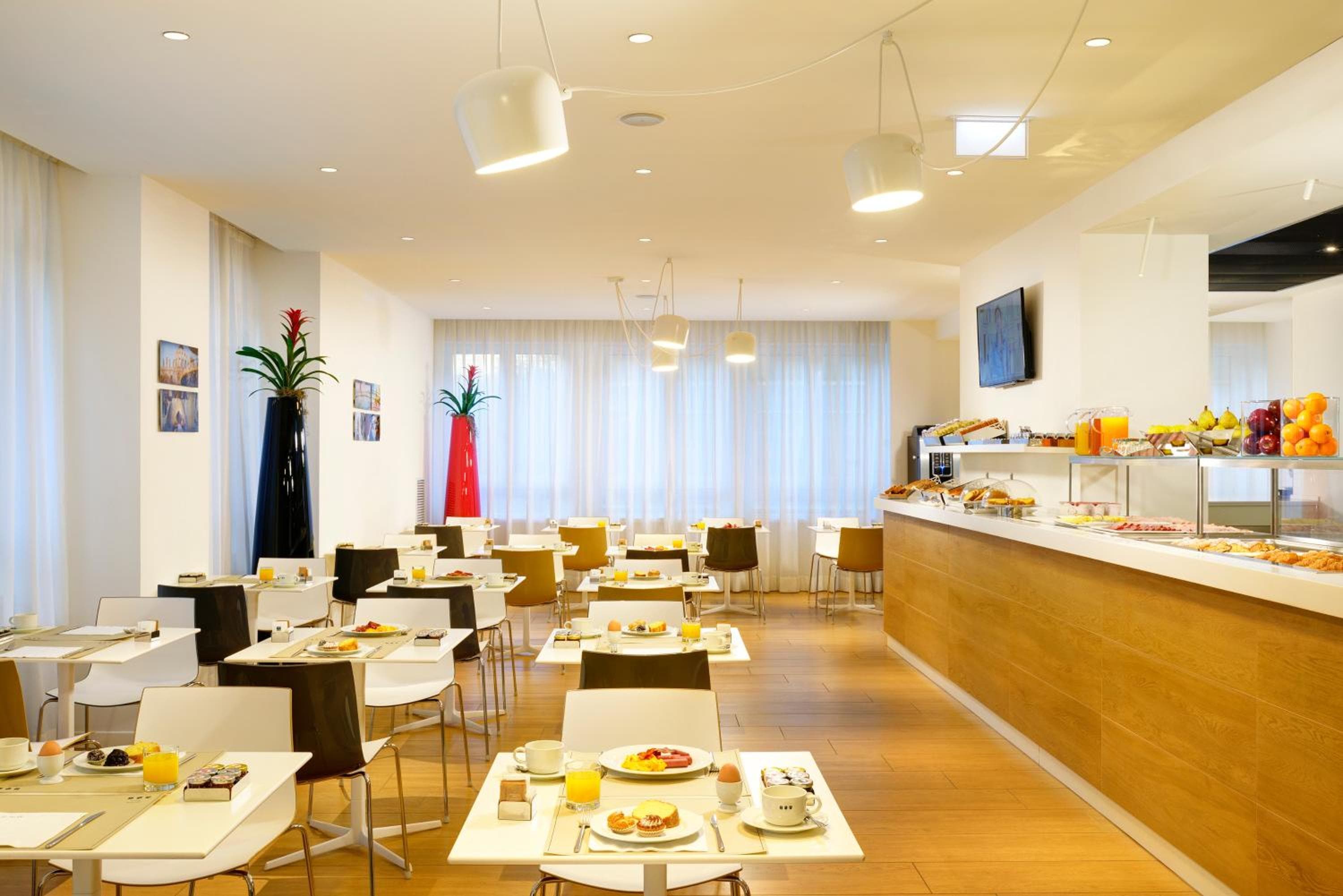 UNAHOTELS Secolo Milano — 16