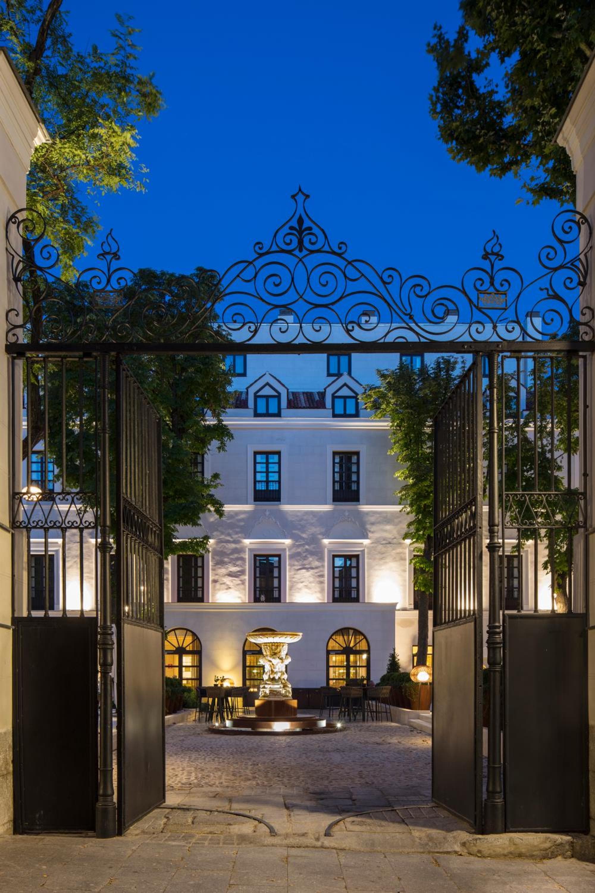 Palacio de los Duques Gran Meliá - The Leading Hotels of the World — 14