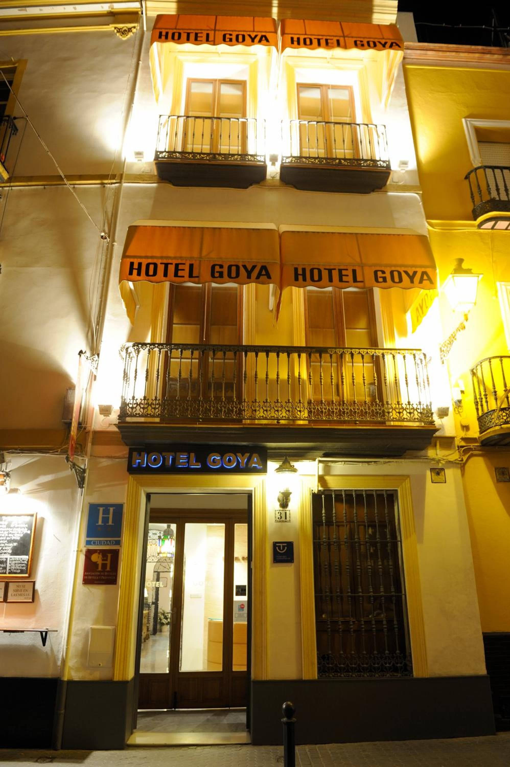 Hotel Goya — 15