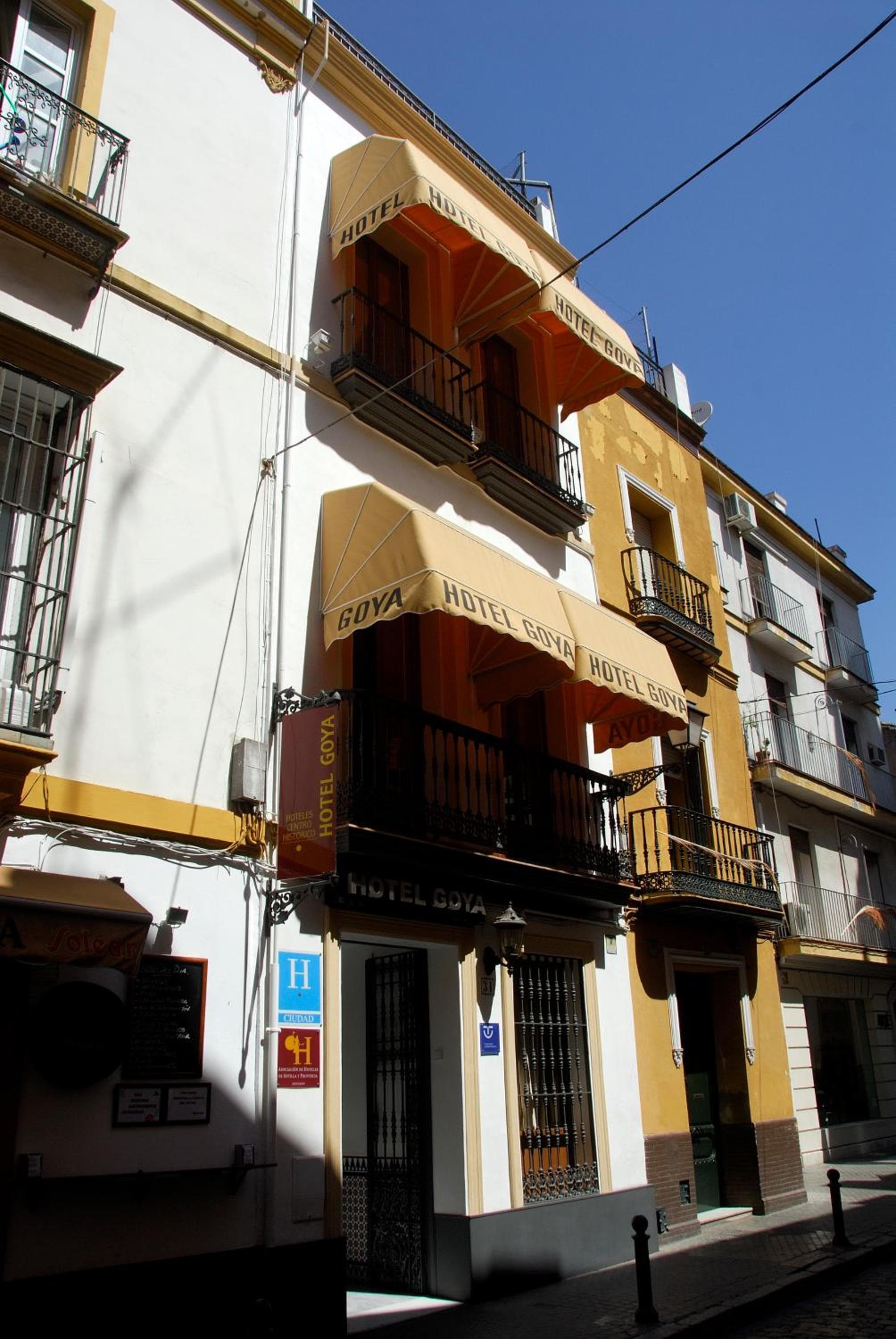 Goya Hotel — 4
