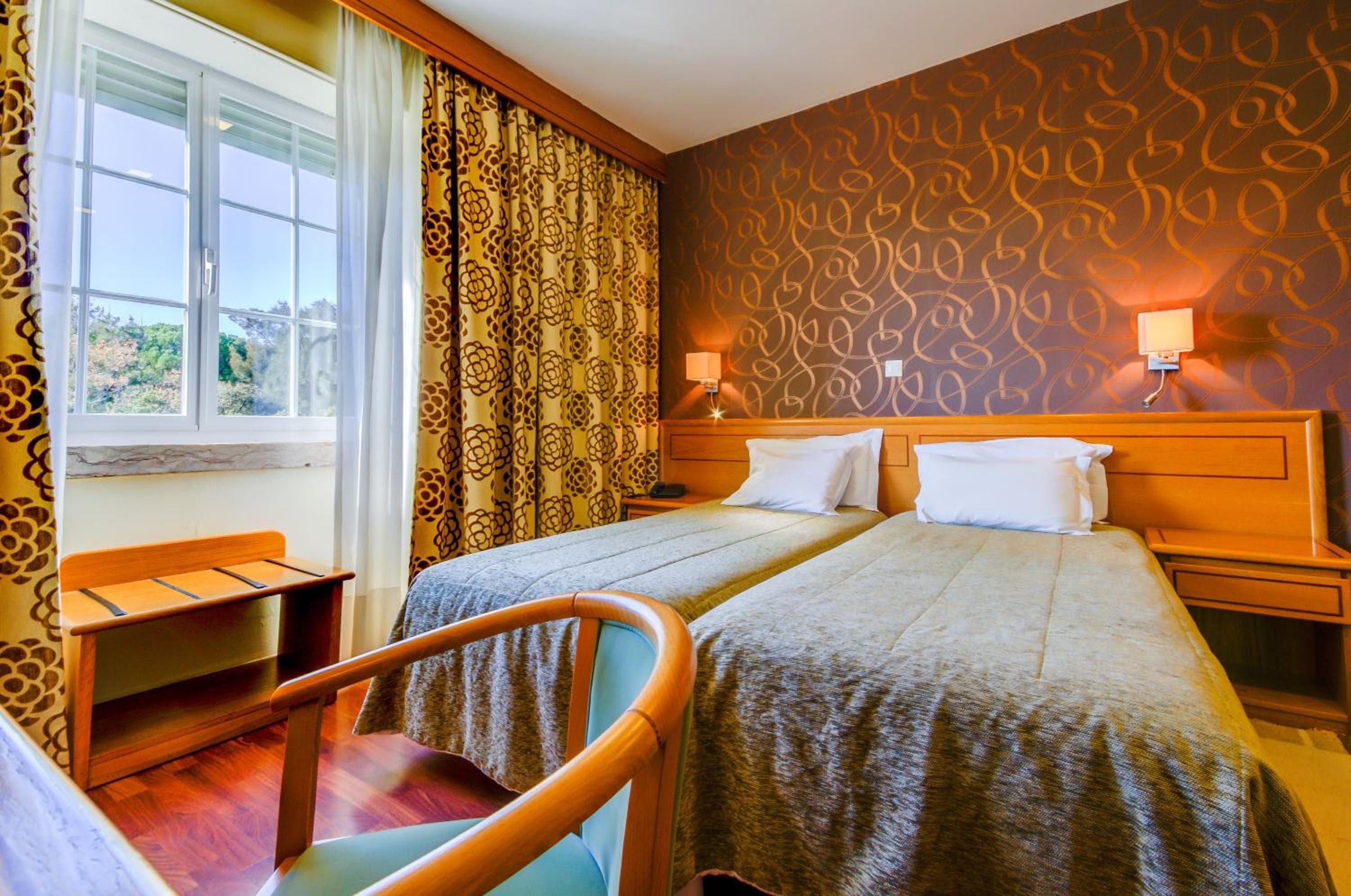 Hotel Avenida Park — 11